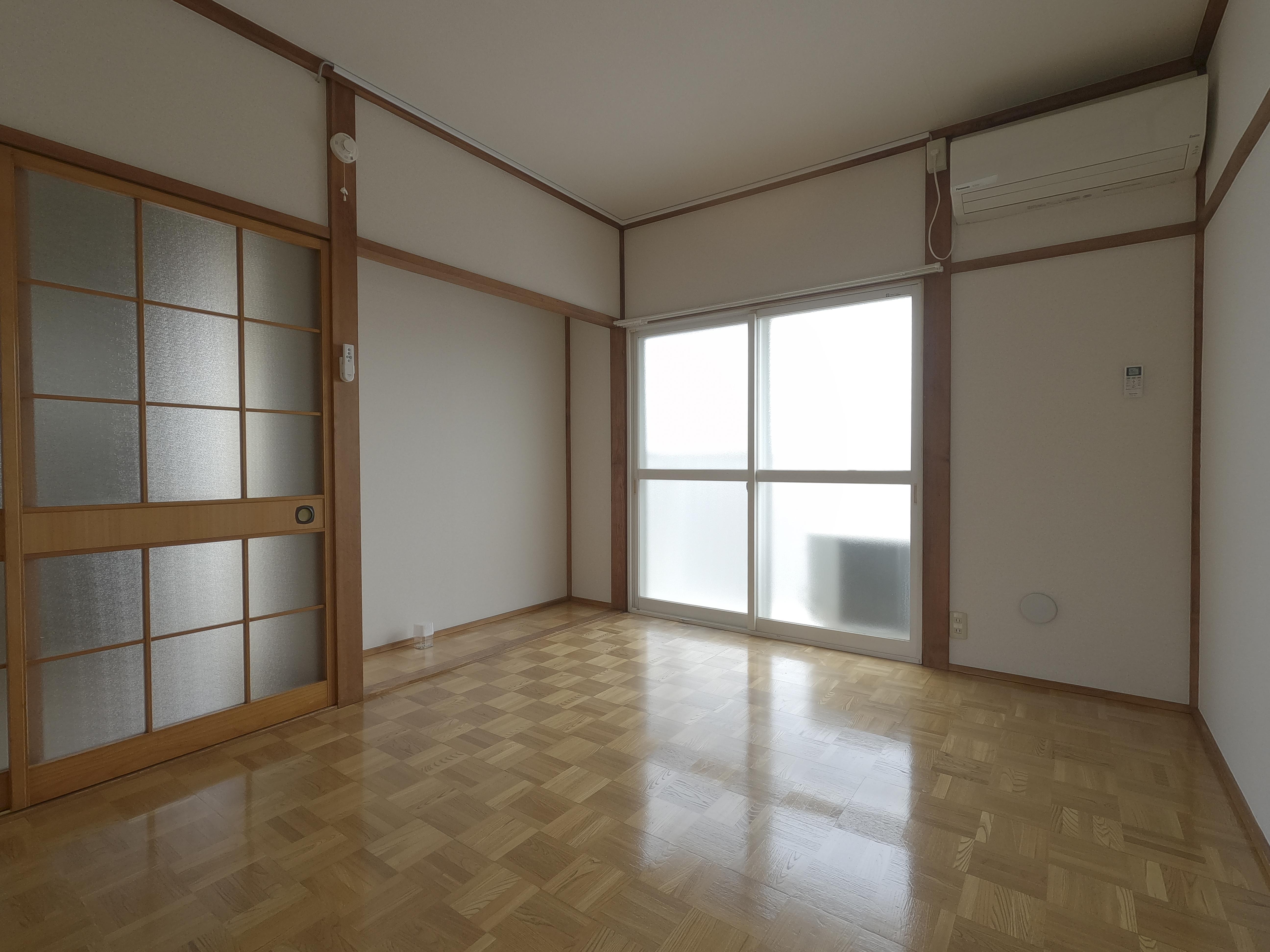 ロイヤルタカハシ