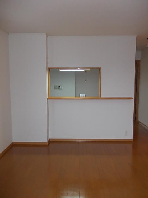 ★大東建託★マーシュレジデンス1坂下