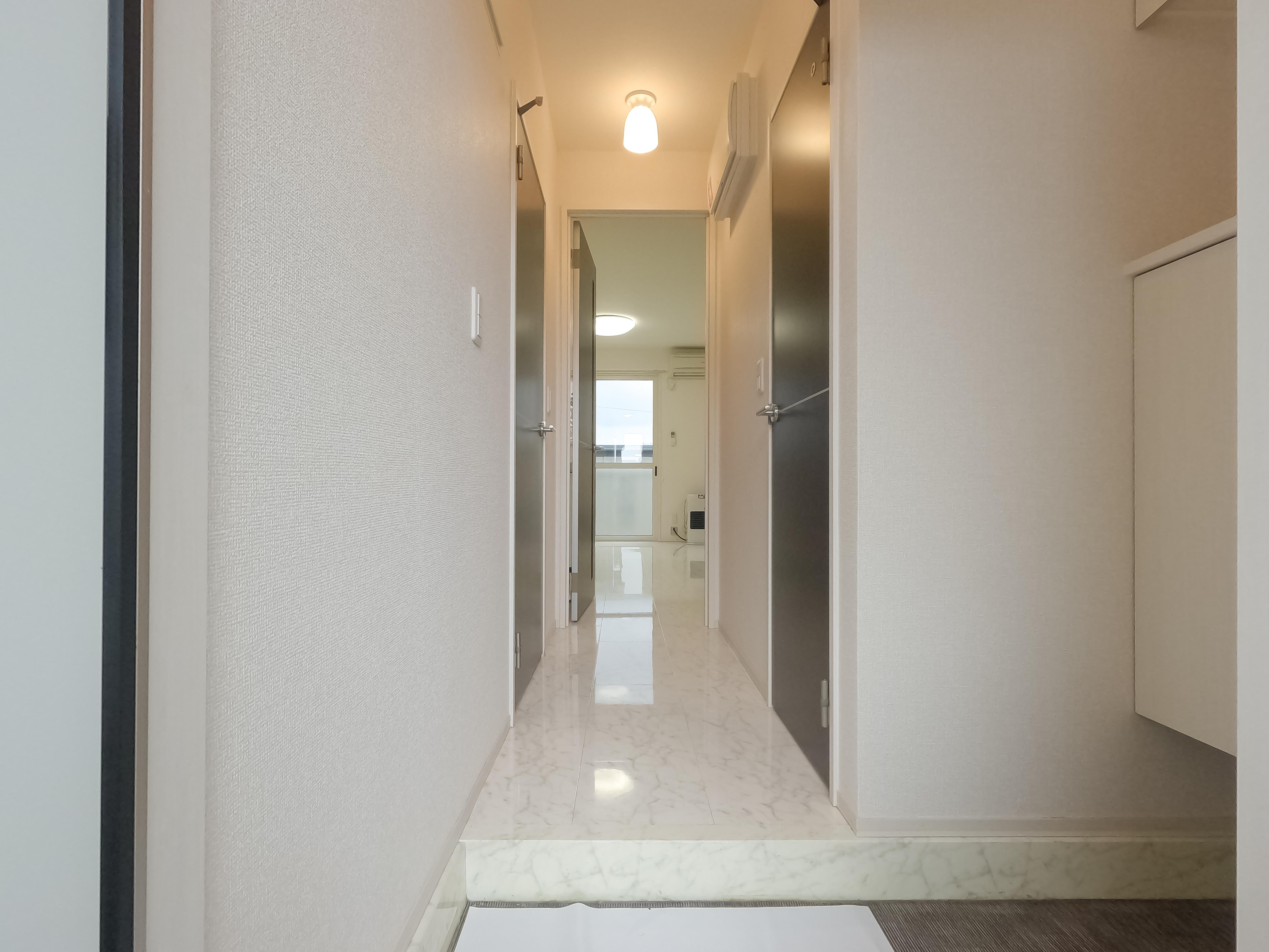 ★D-room★インターネットWi-Fi無料★ホワイトガーデン