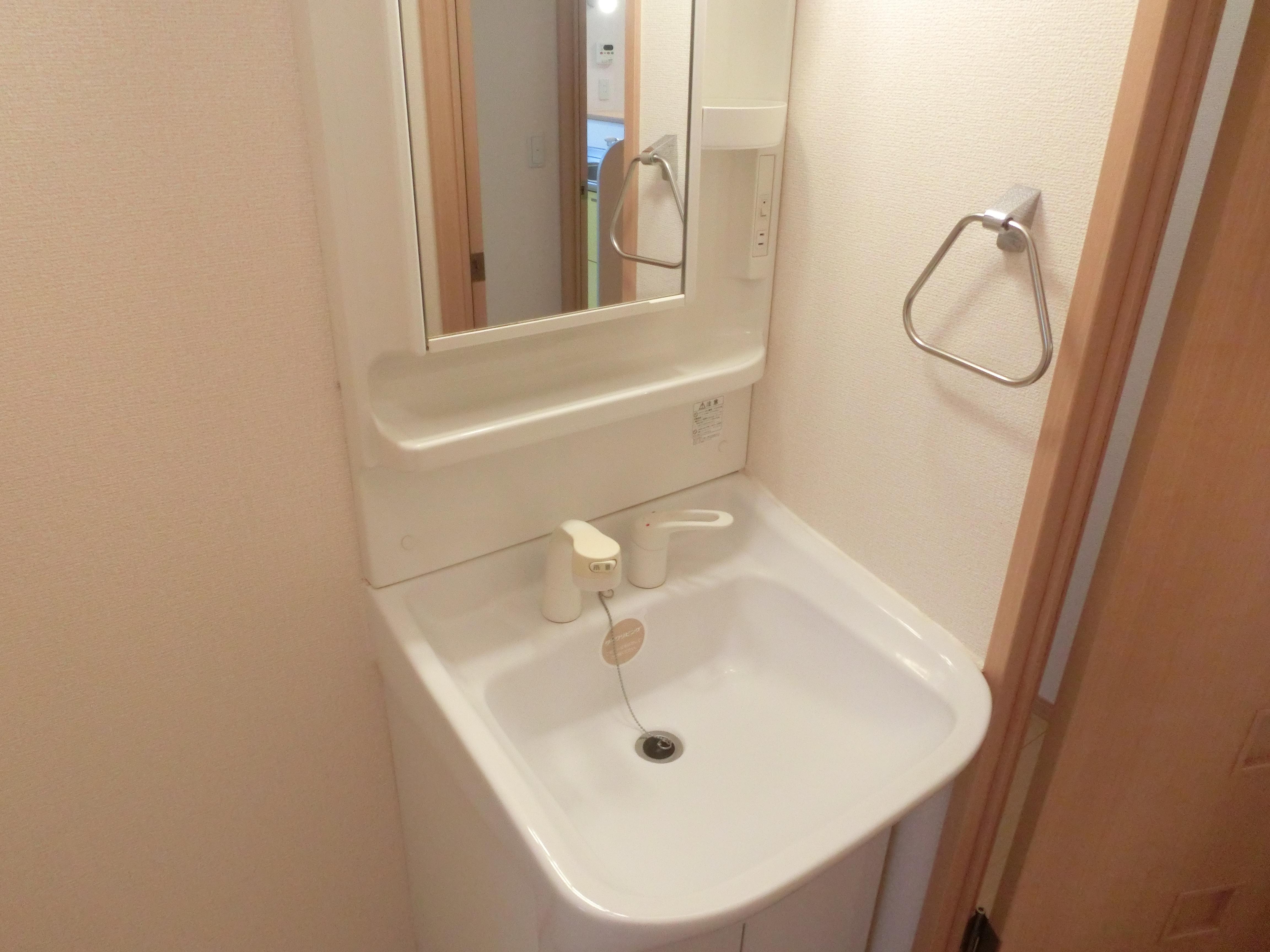 ★D-room★インターネットWi-Fi無料★ヴィラ ラモールA