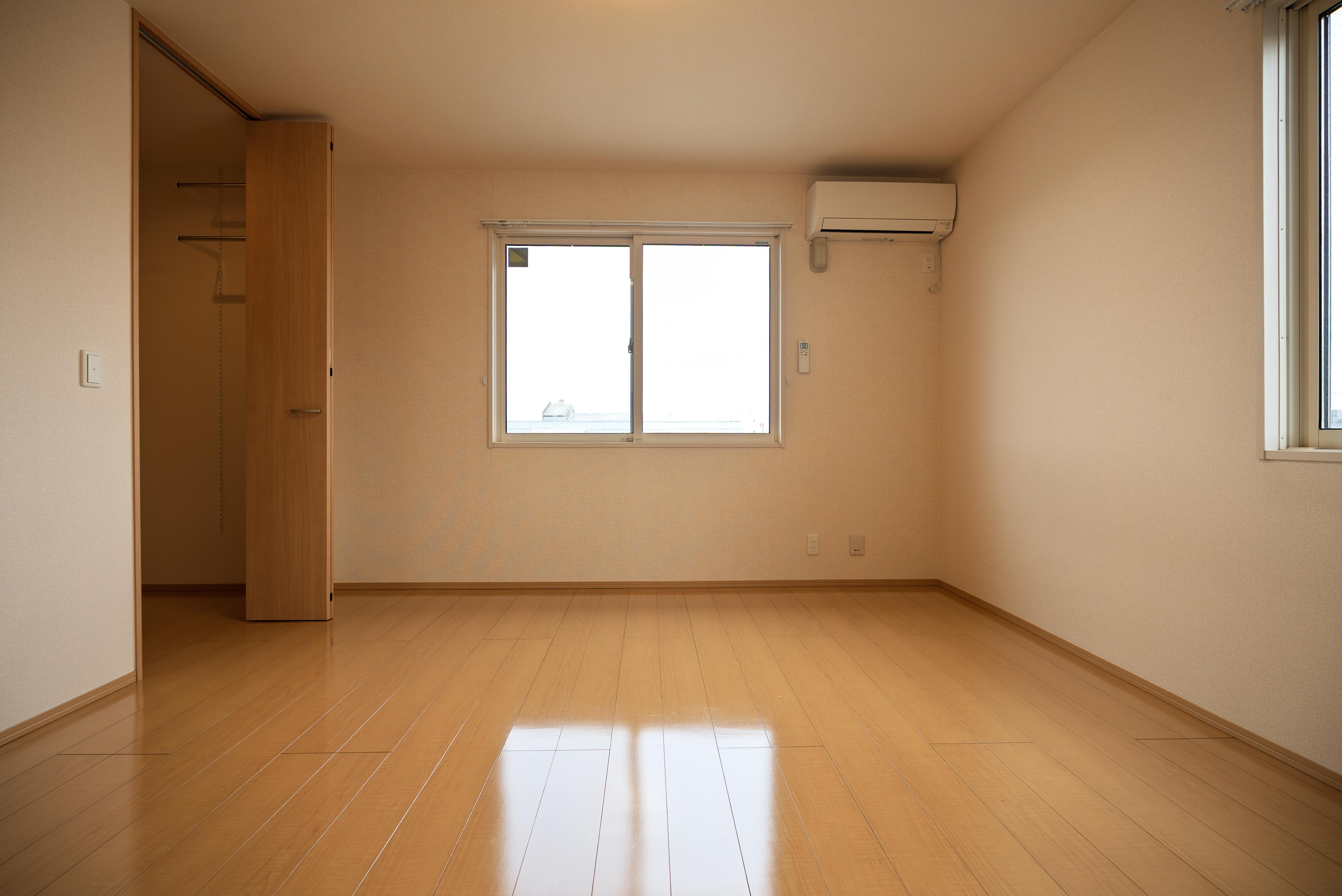 ★市役所・中心街まで徒歩圏内★3階建★都市ガス★インターネット無料★エクセルステージA