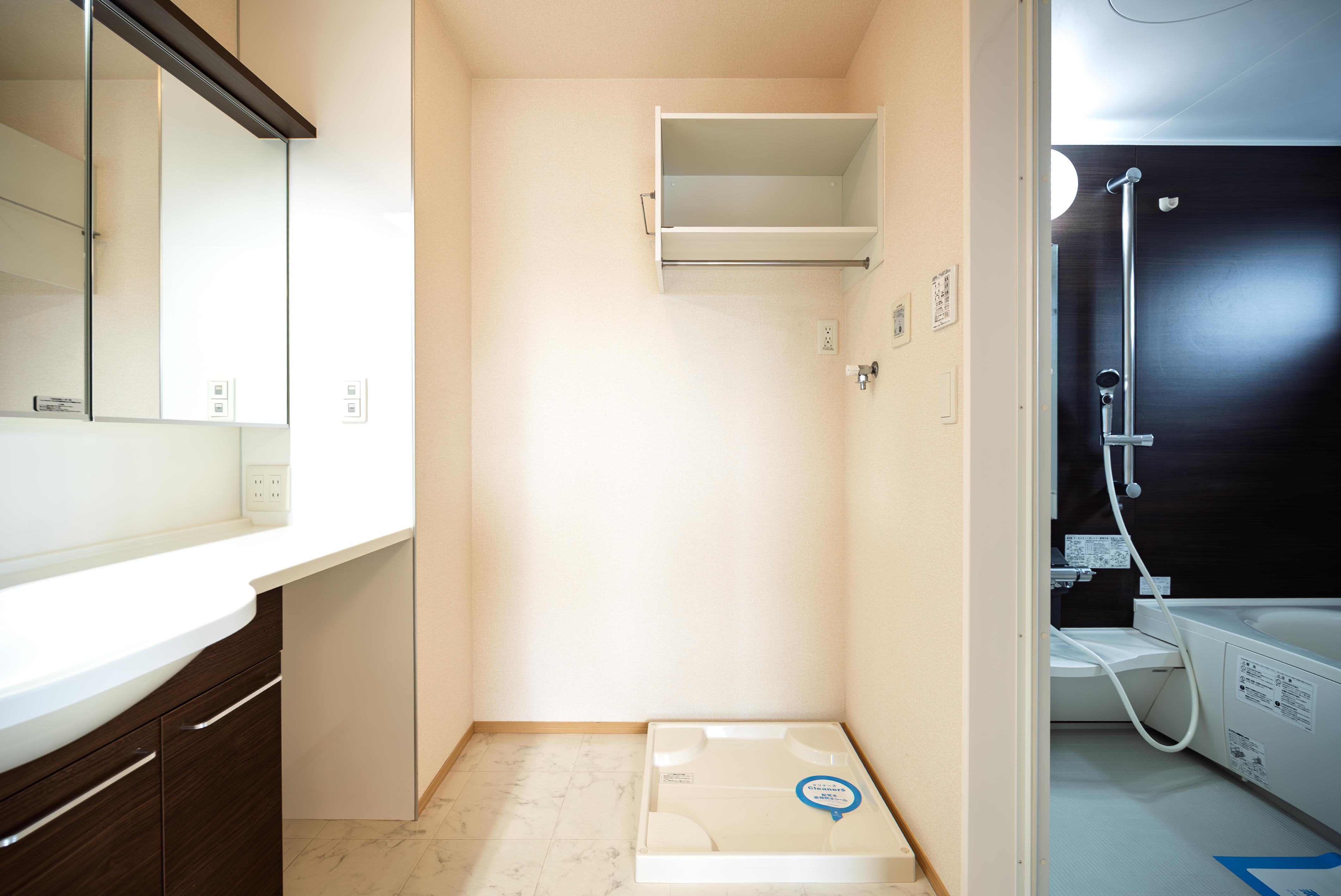 ★市役所・中心街まで徒歩圏内★3階建★都市ガス★インターネット無料★エクセルステージA