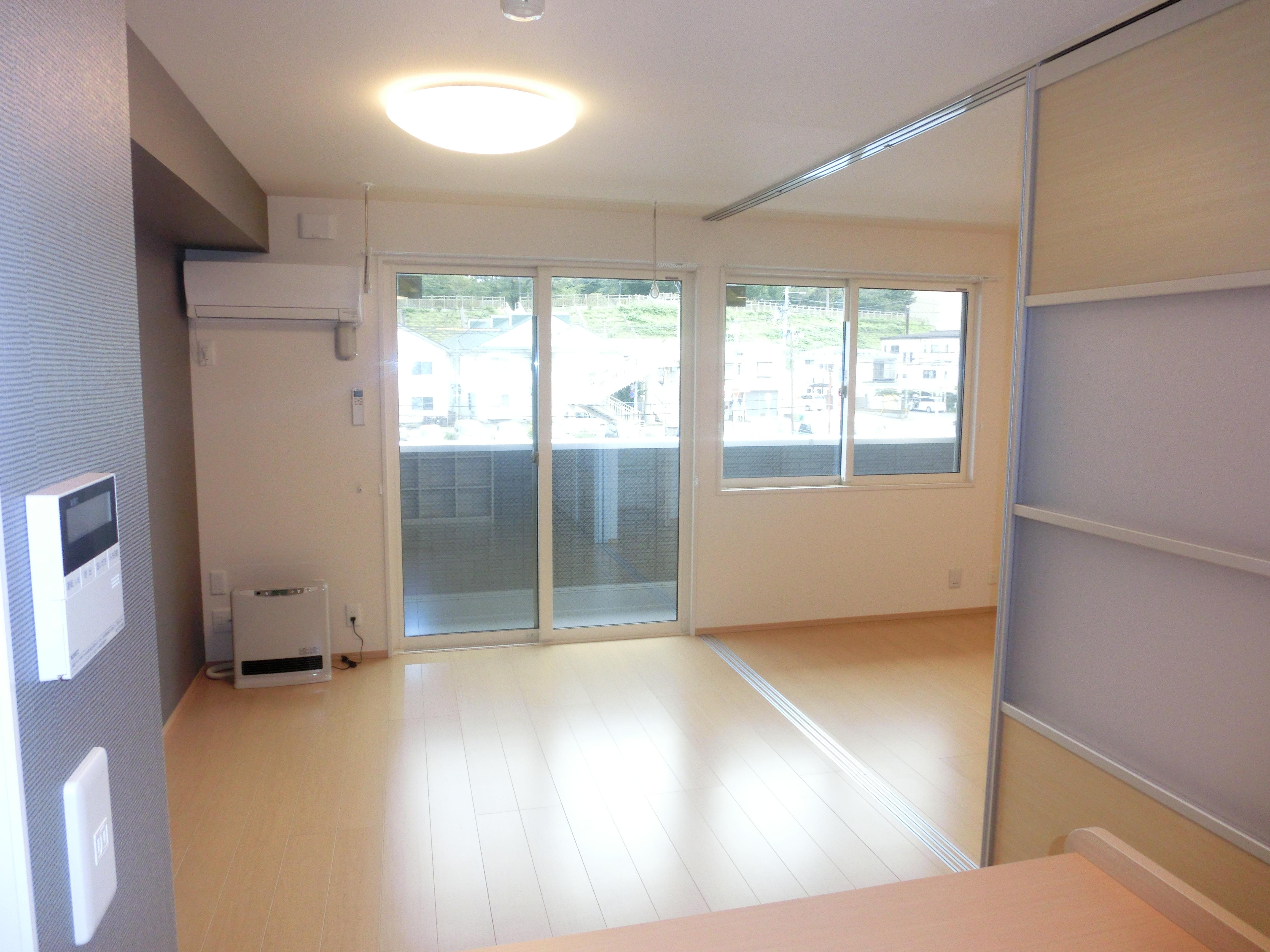 ★市役所・中心街まで徒歩圏内★3階建★都市ガス★インターネット無料★エクセルステージB