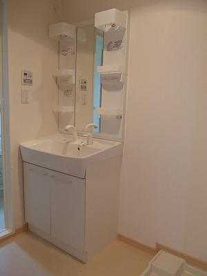 ★大東建託★インターネットWi-Fi無料★プリムローズ弐番館