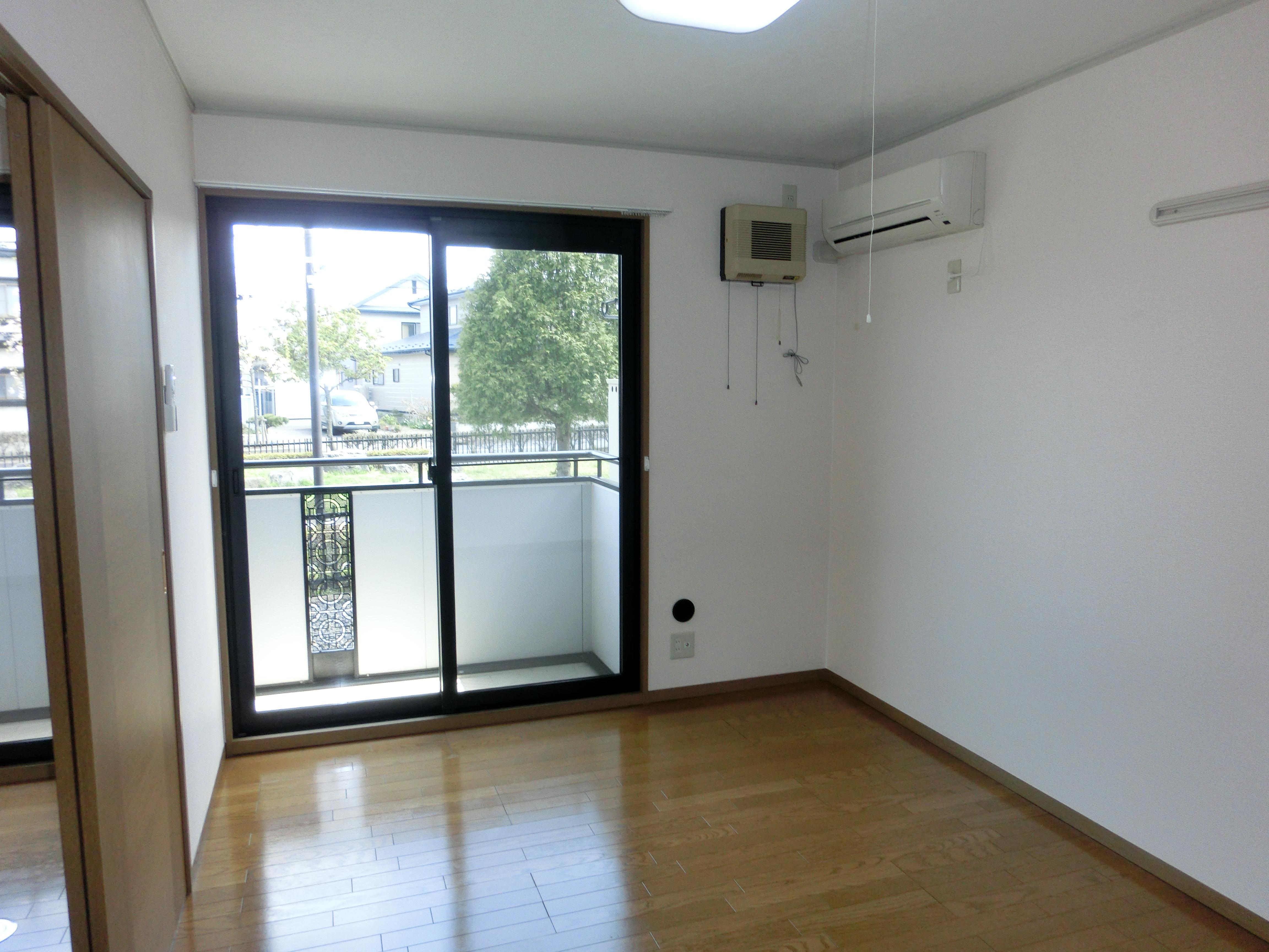 ★D-room★インターネットWi-Fi無料★セジュール類家