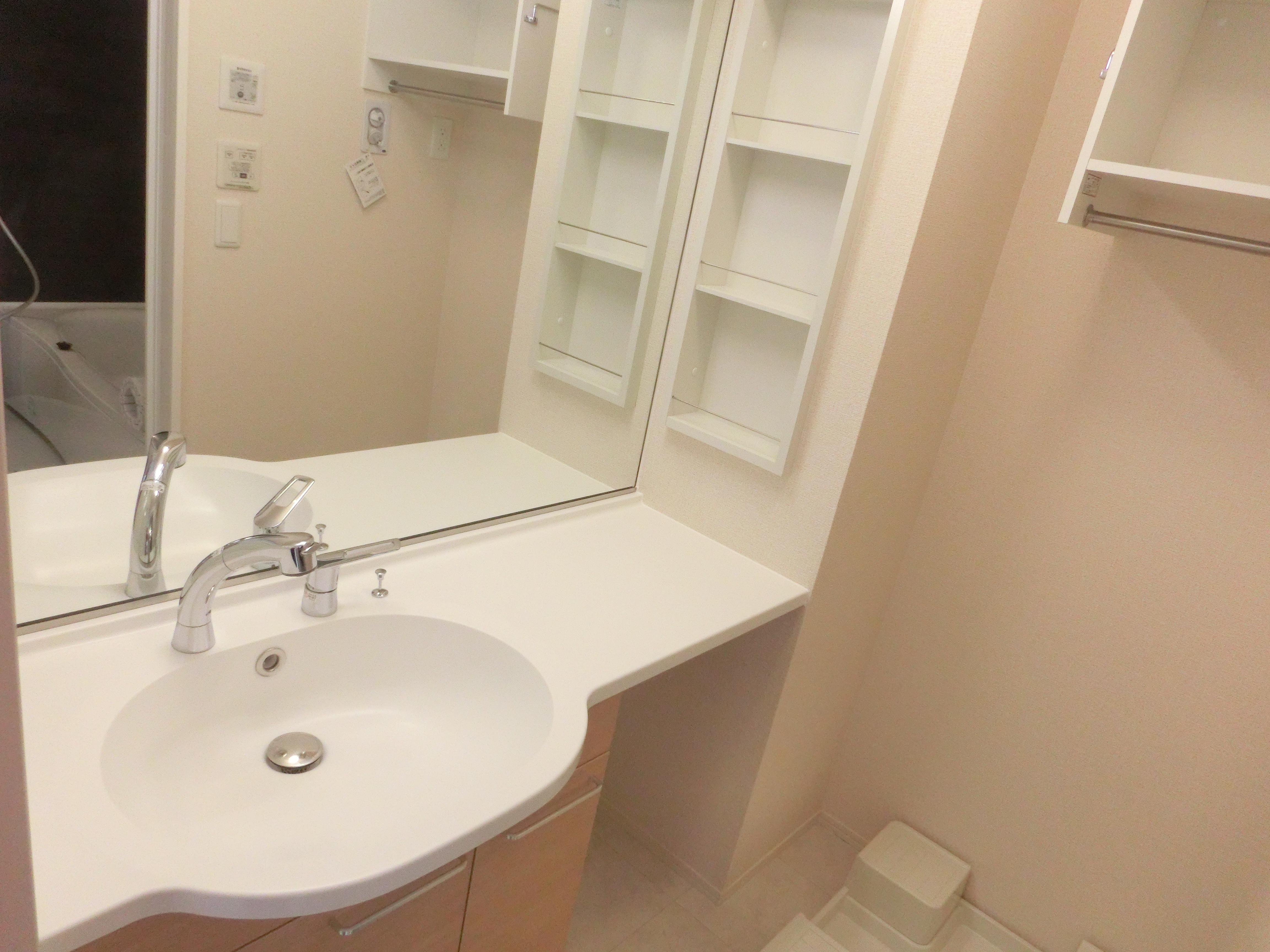 ★D-room★インターネット無料★レジデンス根城