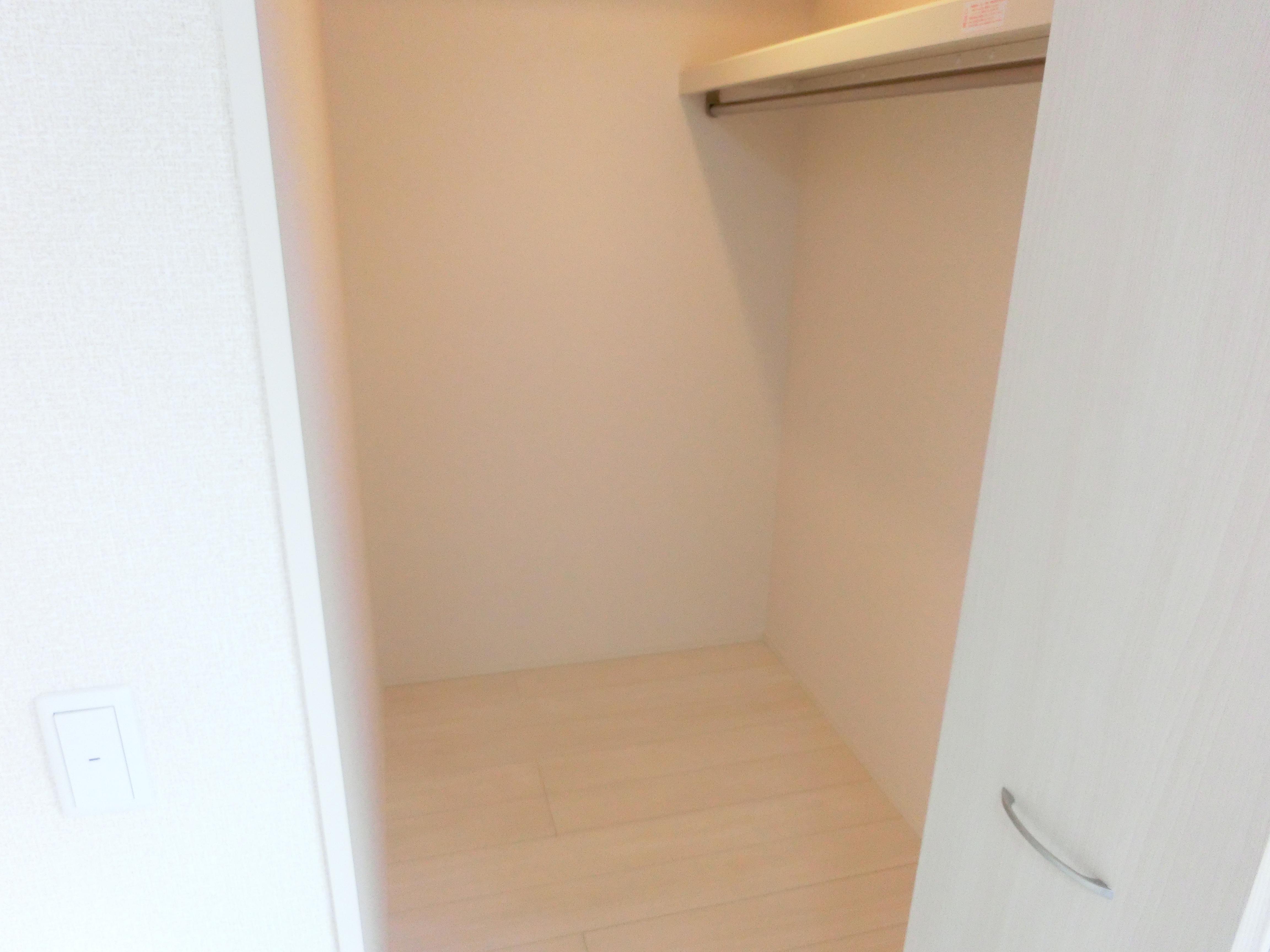 ★D-room★インターネット無料★レジデンス根城