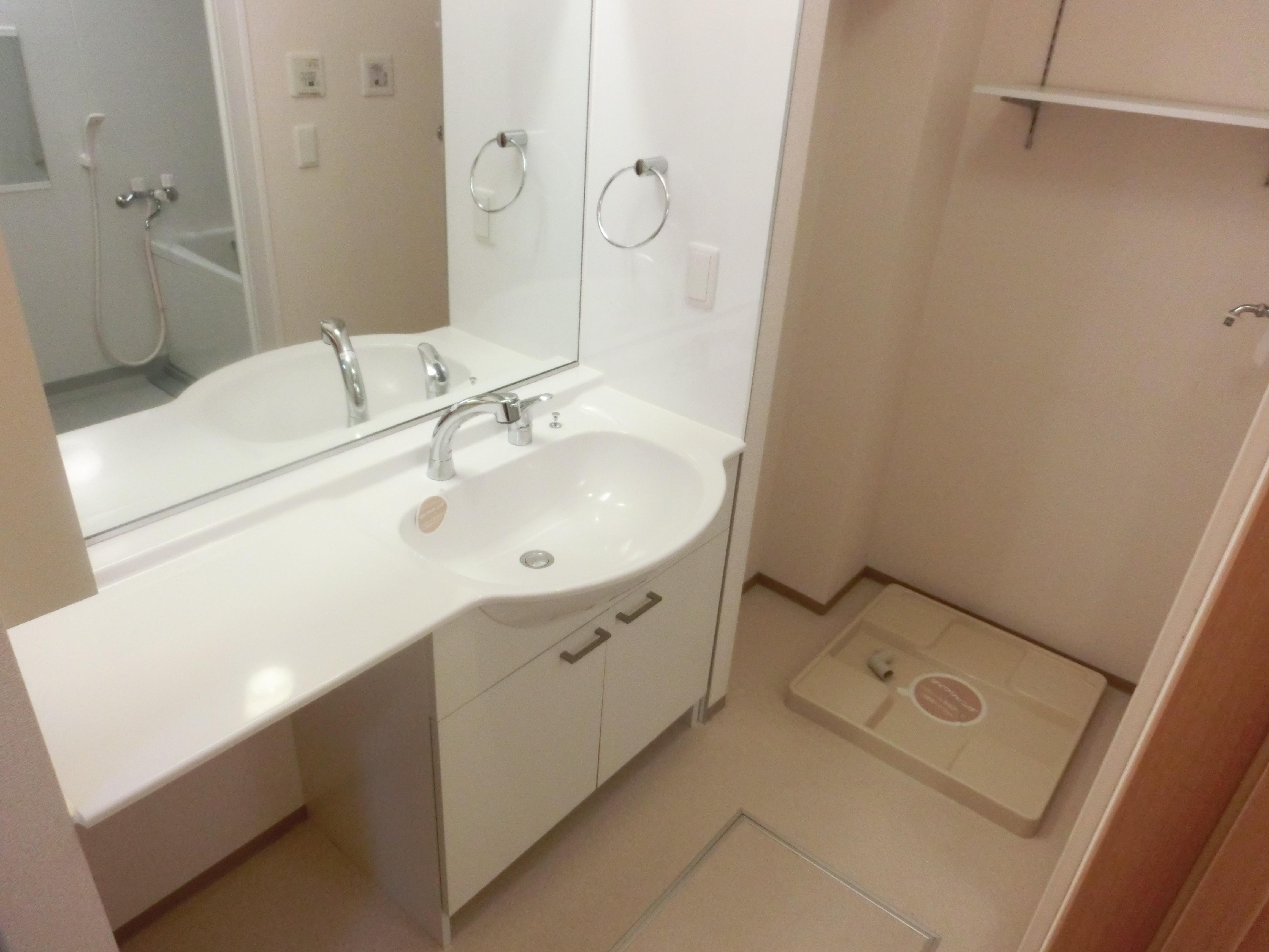 ★D-room★アヴェニール白銀B