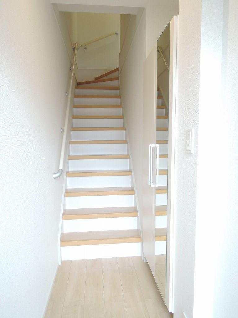 ★大東建託★ポライトリーローズ三沢