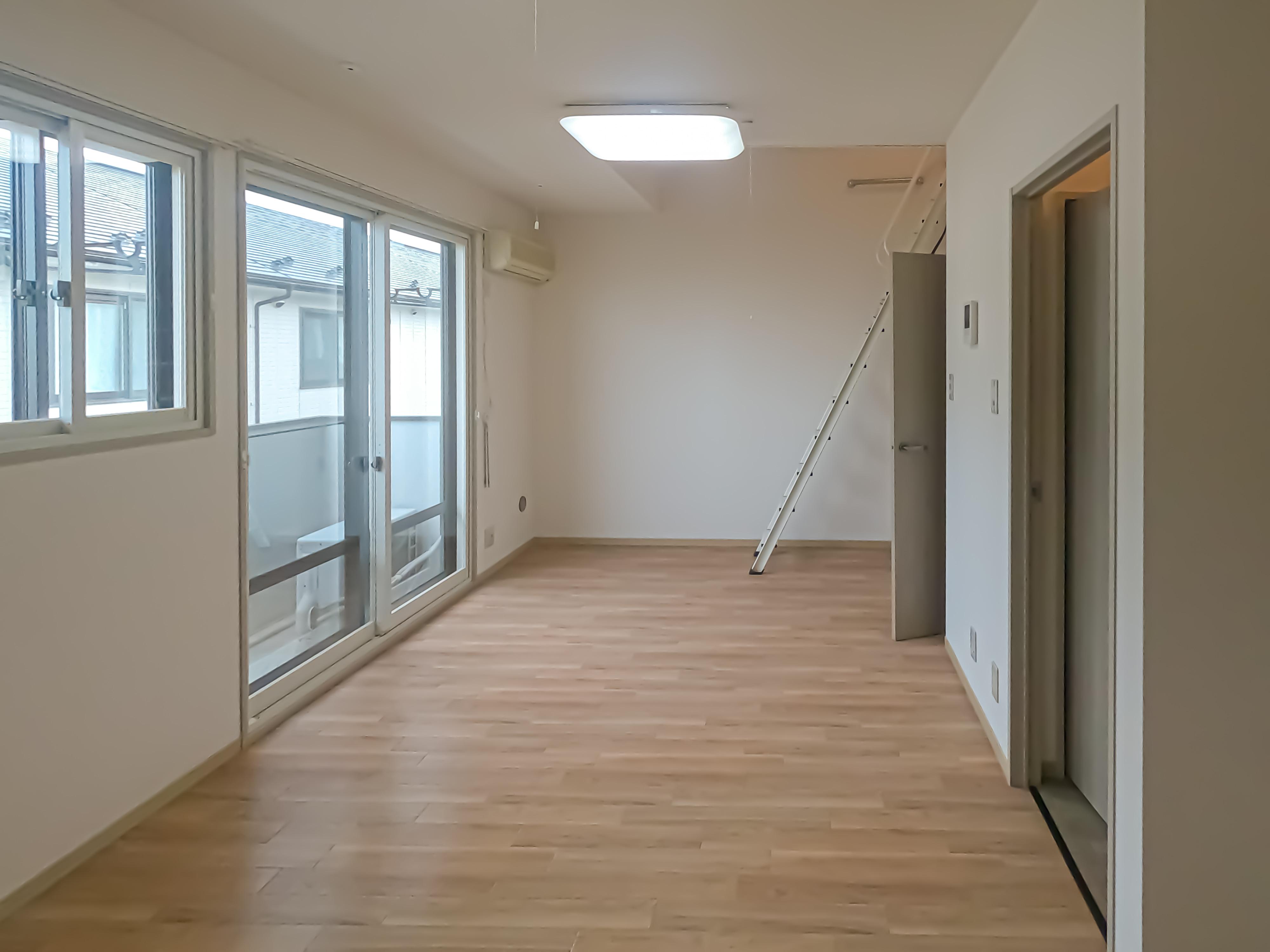 ★D-room★インターネットWi-Fi無料★エヴァーグリーンコート