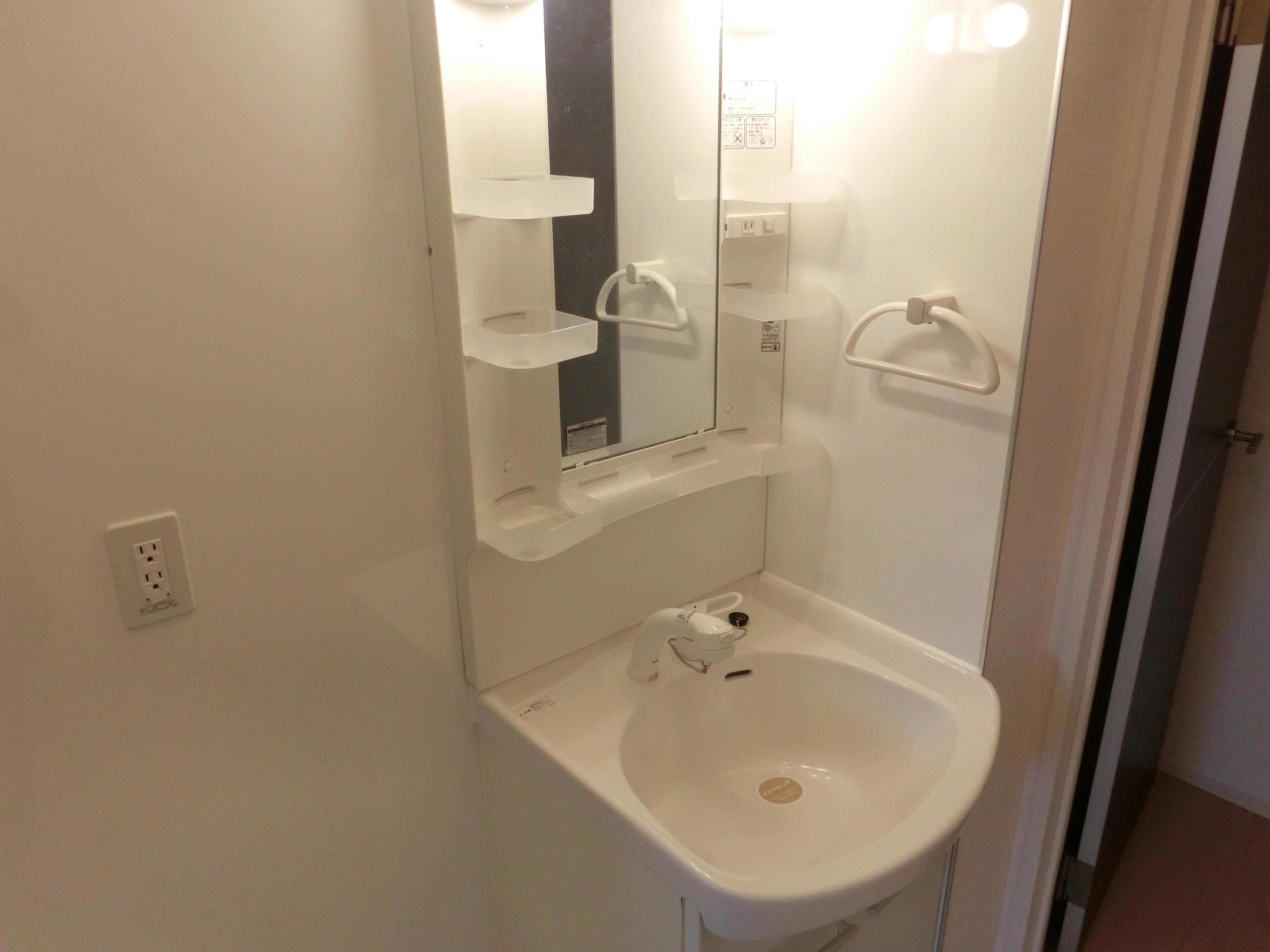 ★D-room★インターネットWi-Fi無料★フロンティア