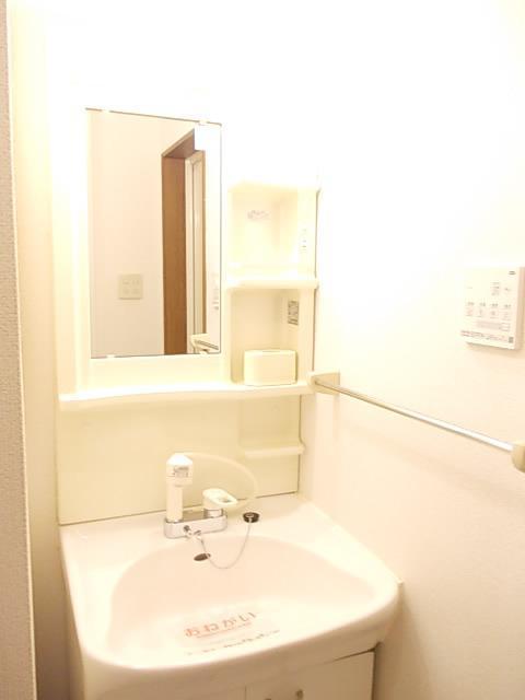 ★大東建託★セレーノ B