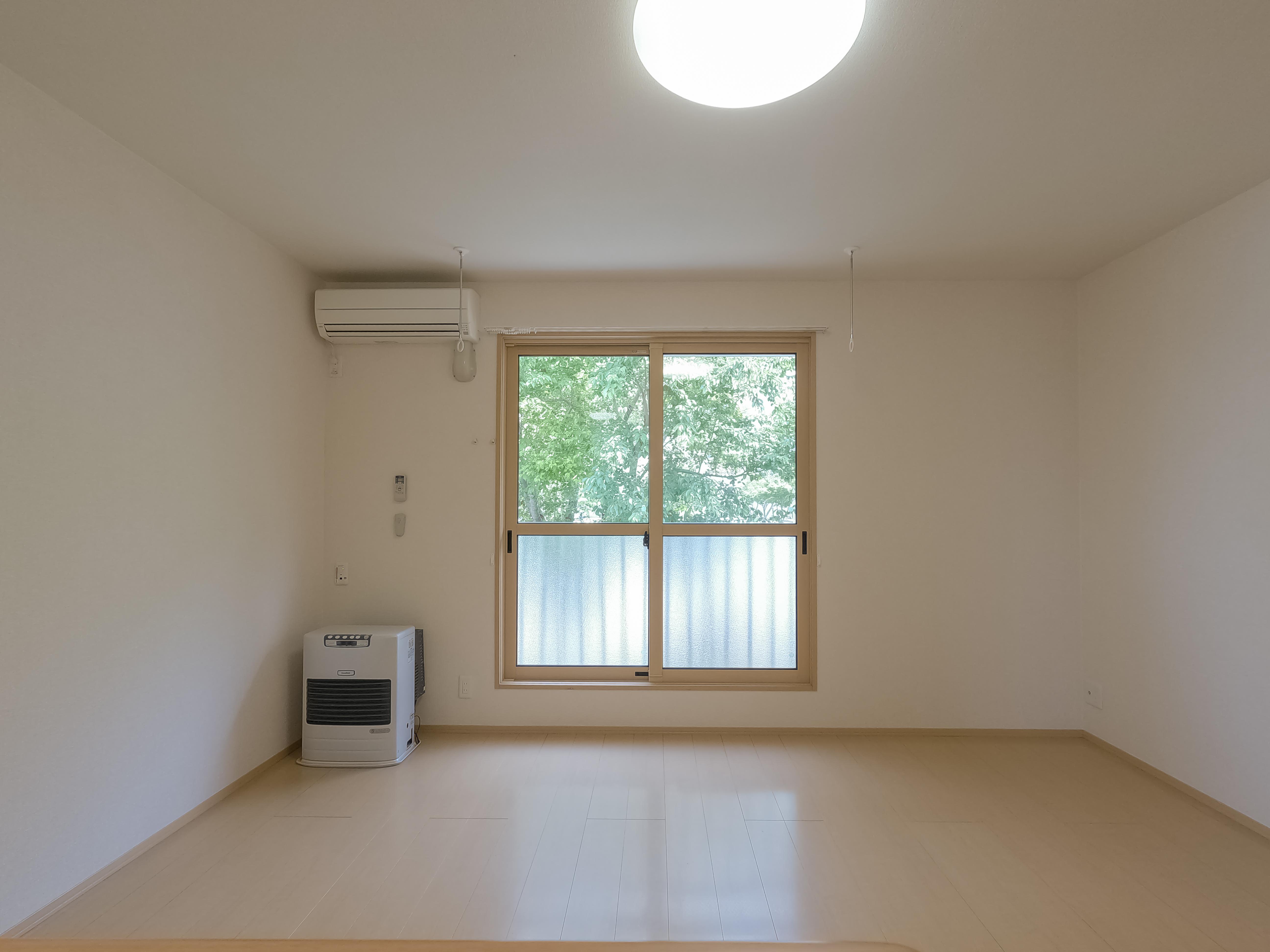 ★D-room★ペット可（小型犬のみ）★インターネットWi-Fi無料★ソレアードコートKARUNI