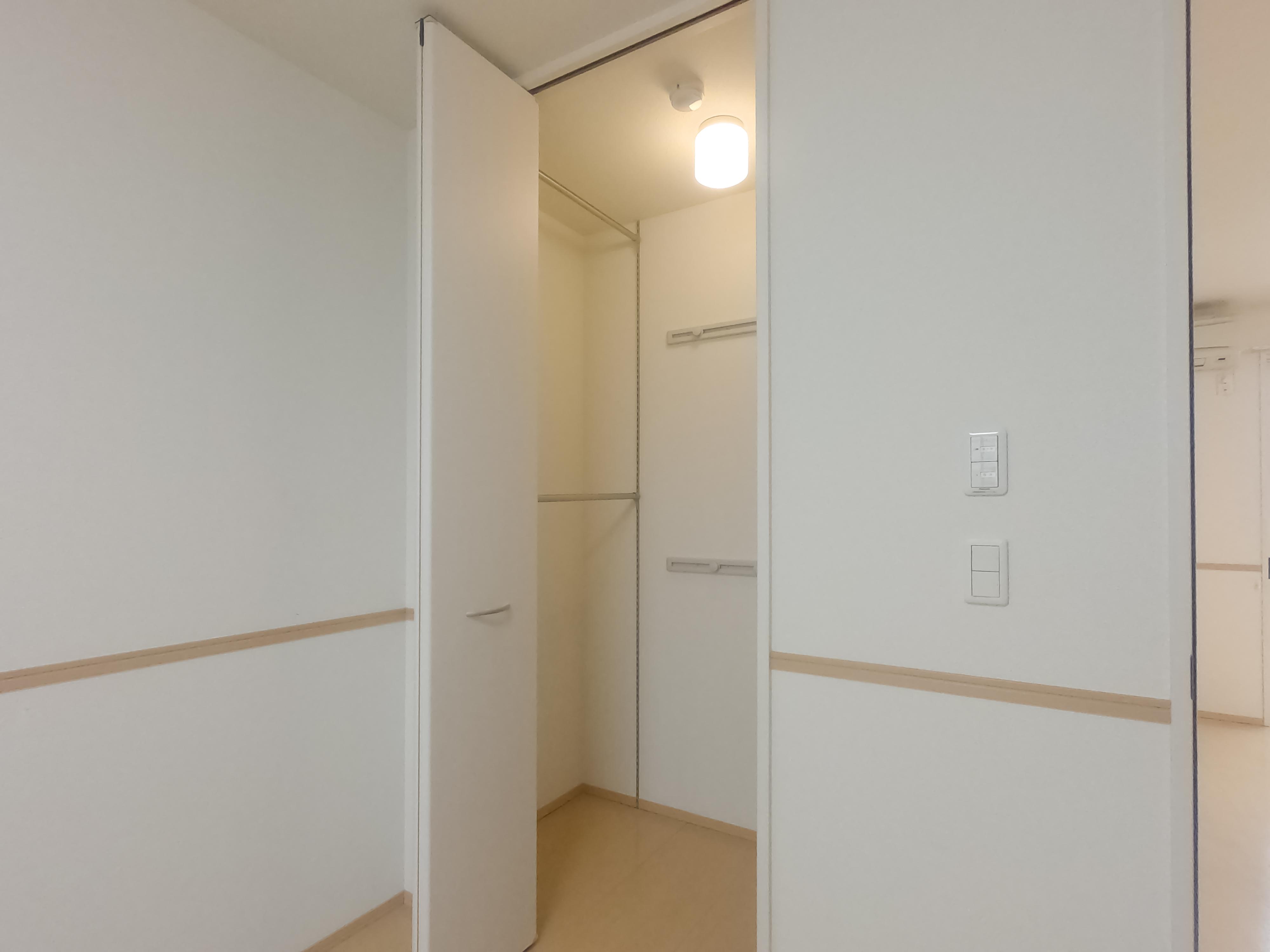 ★D-room★ペット可(小型犬)★インターネットWi-Fi無料★エーデルハイムB