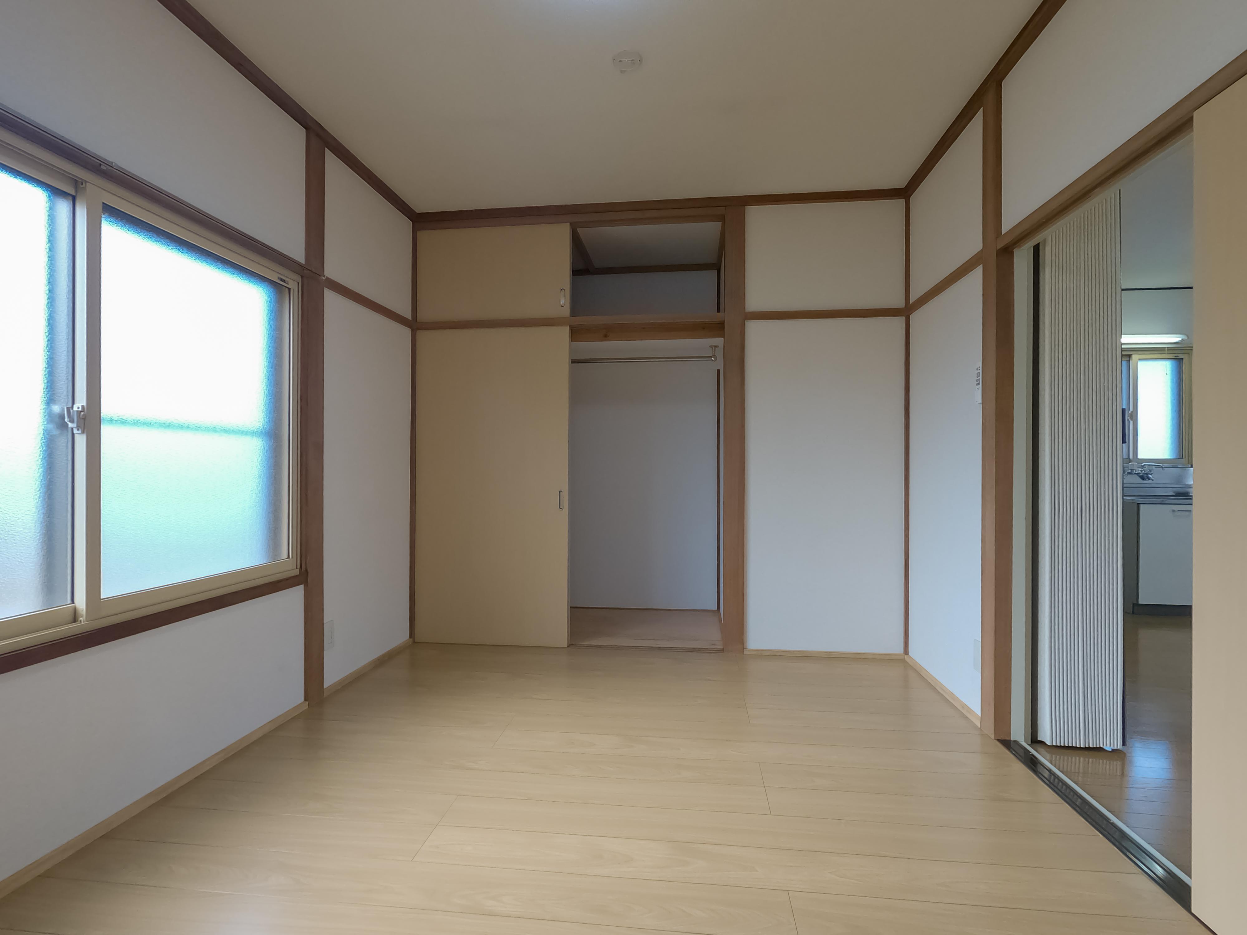 ★D-room★インターネットWi-Fi無料★グリーンクサカベ