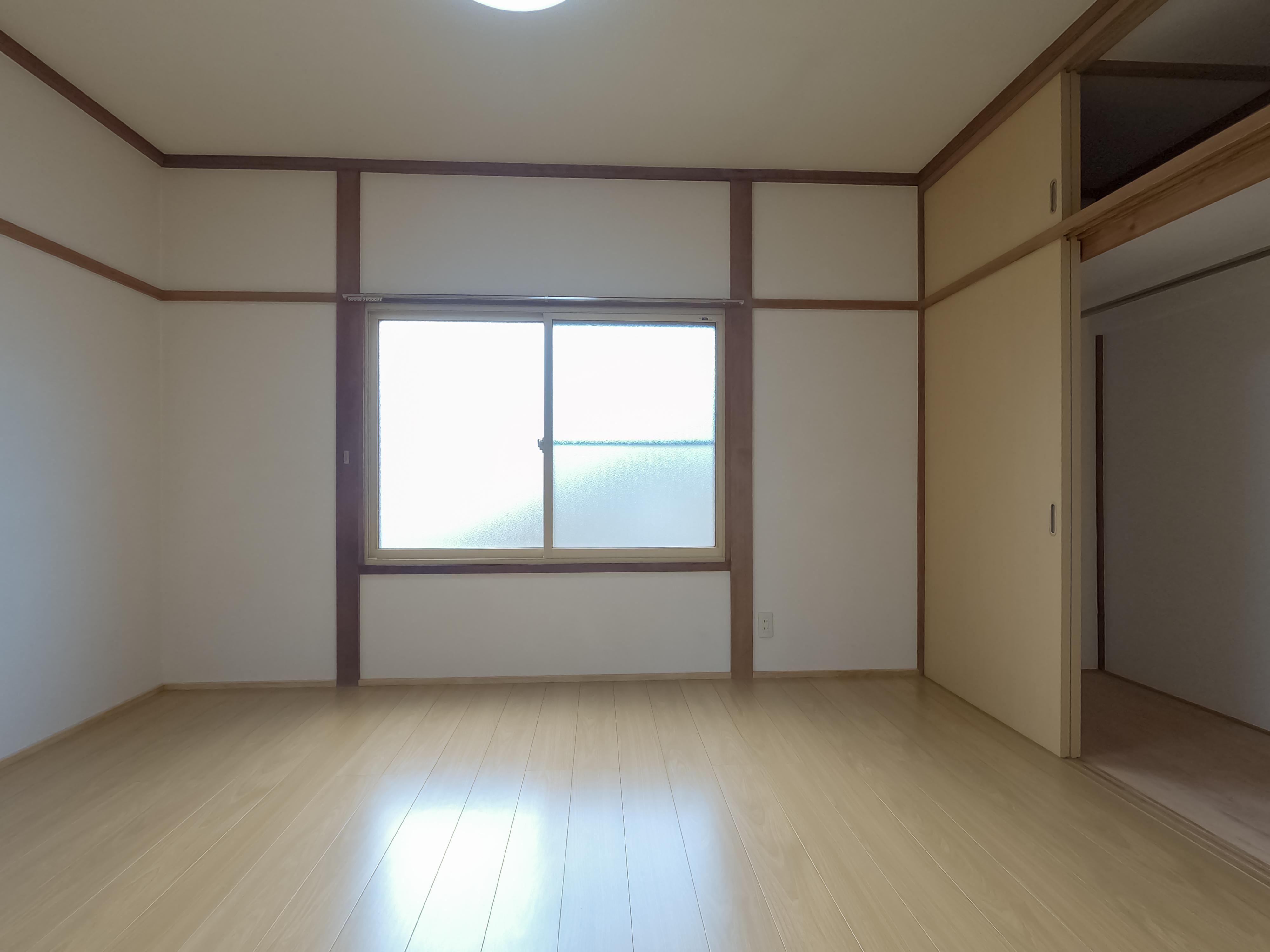 ★D-room★インターネットWi-Fi無料★グリーンクサカベ