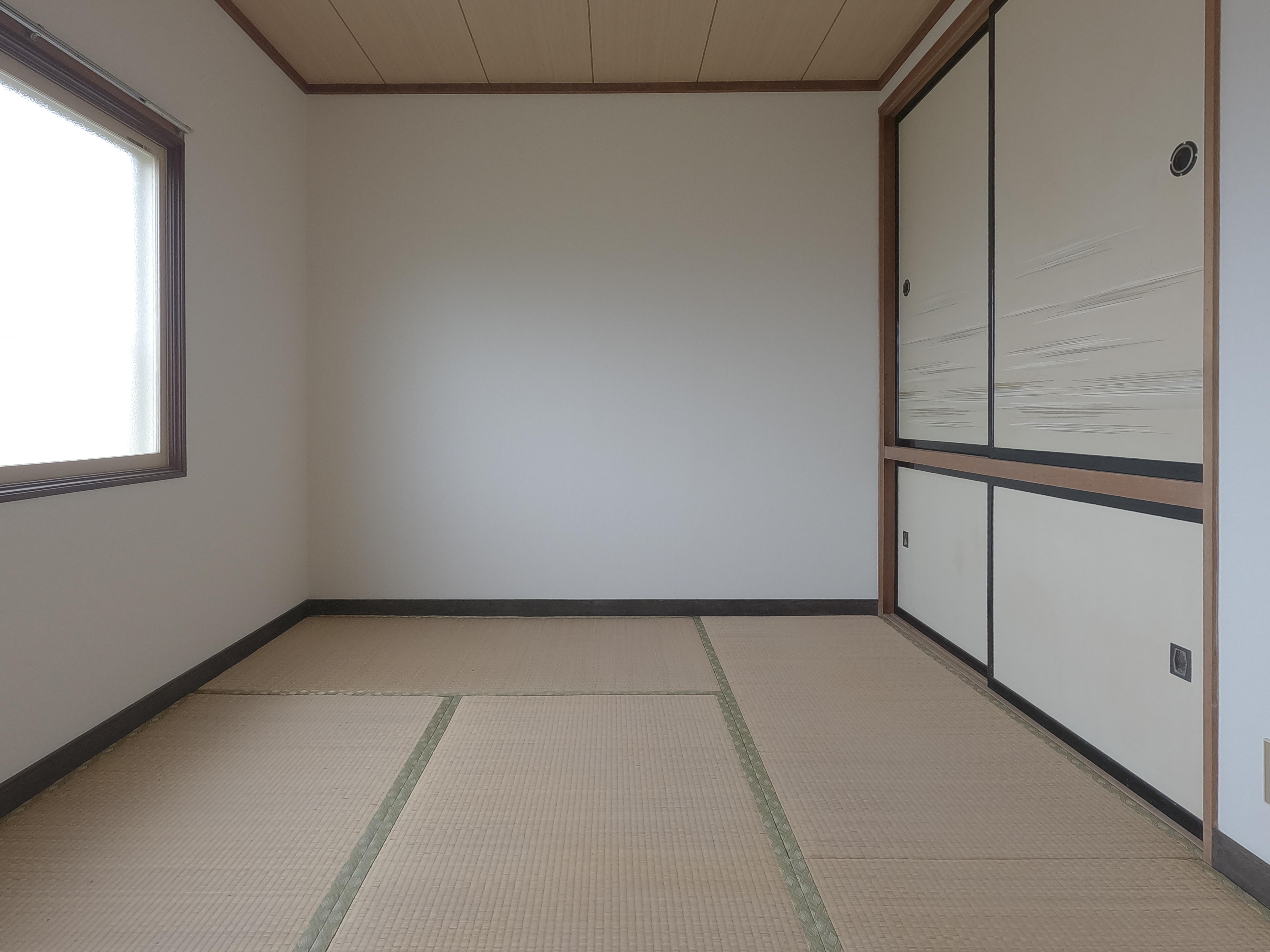 ウィスタリアB棟