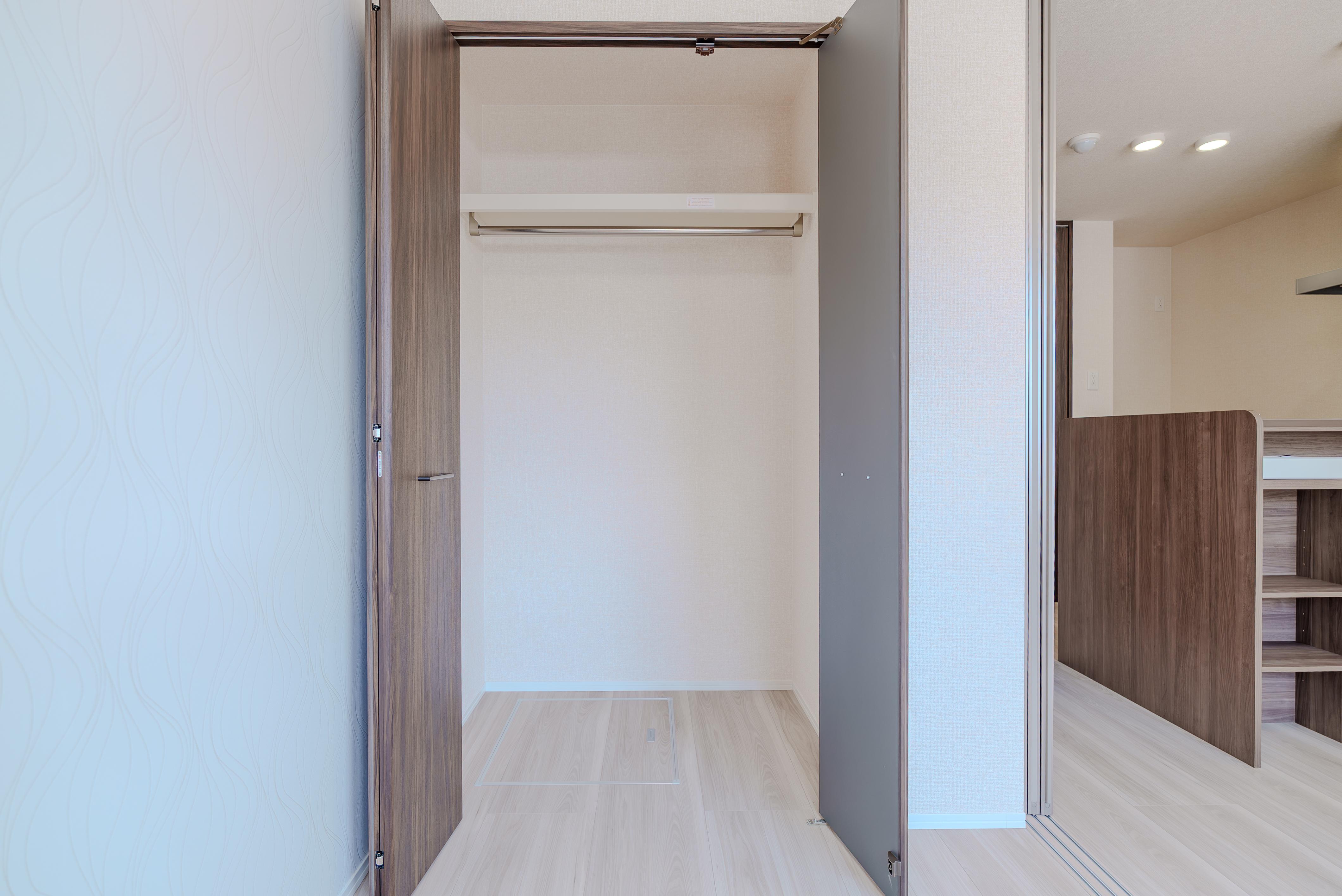 ★D-room★太陽光発電ZEH-M★インターネット無料★新築★レスア柏崎Ⅱ