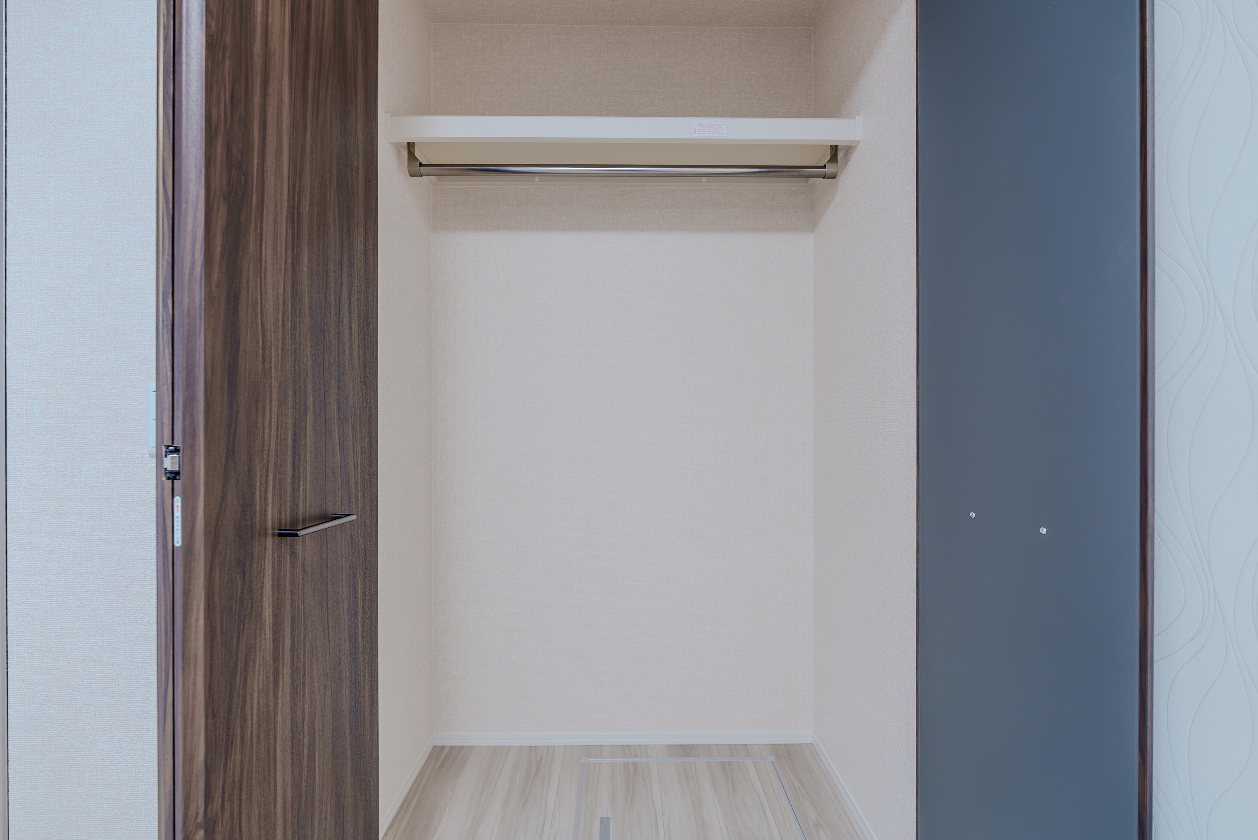 ★D-room★太陽光発電ZEH-M★インターネット無料★新築★レスア柏崎Ⅱ