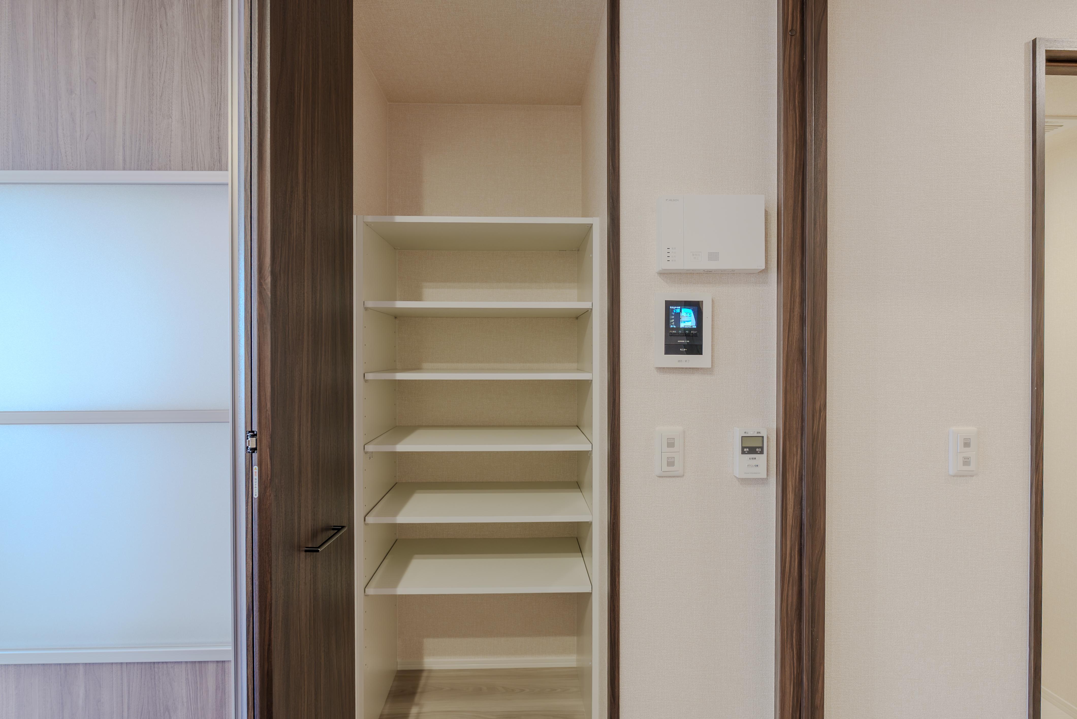 ★D-room★太陽光発電ZEH-M★インターネット無料★新築★レスア柏崎Ⅲ