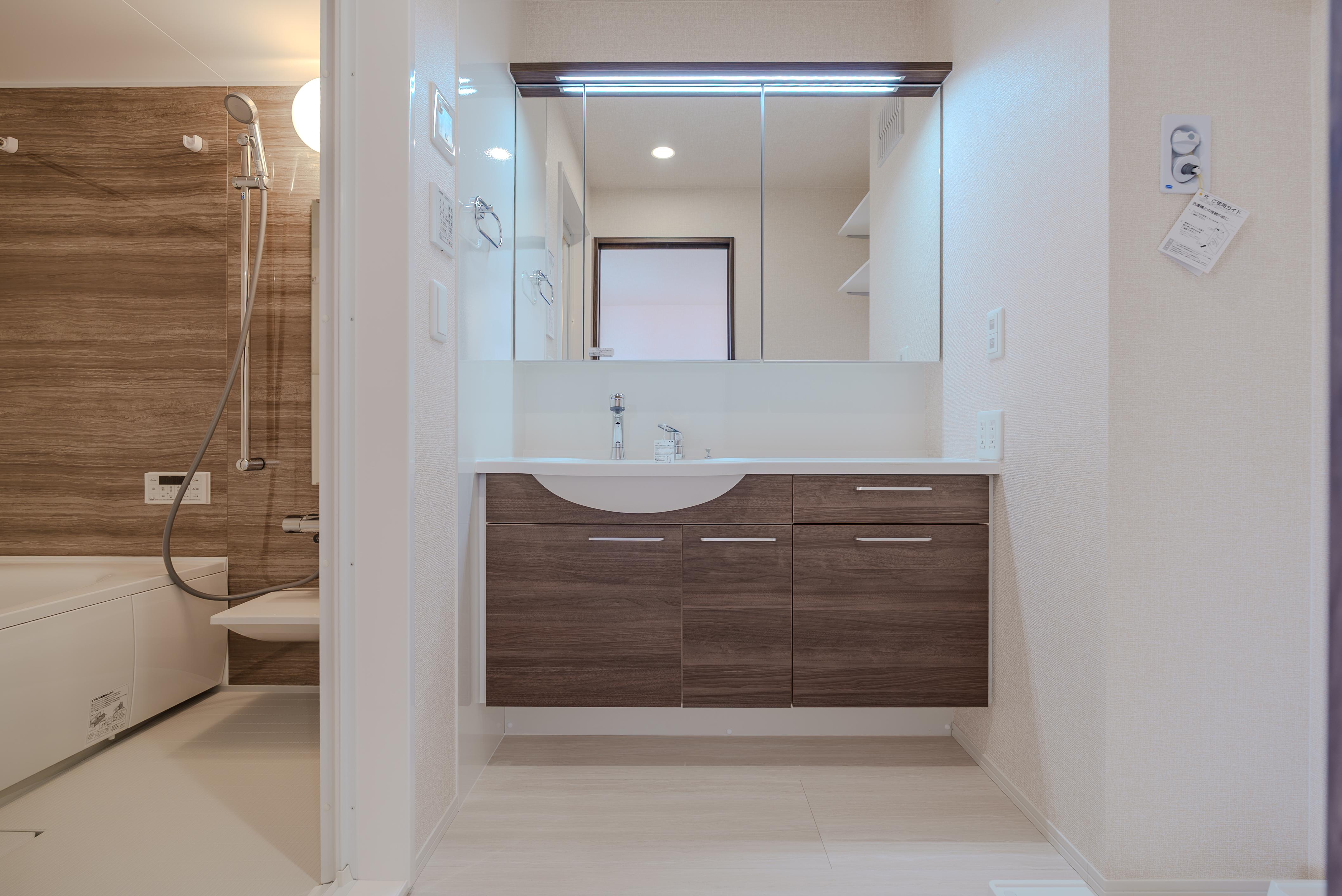 ★D-room★太陽光発電ZEH-M★インターネット無料★新築★レスア柏崎Ⅲ