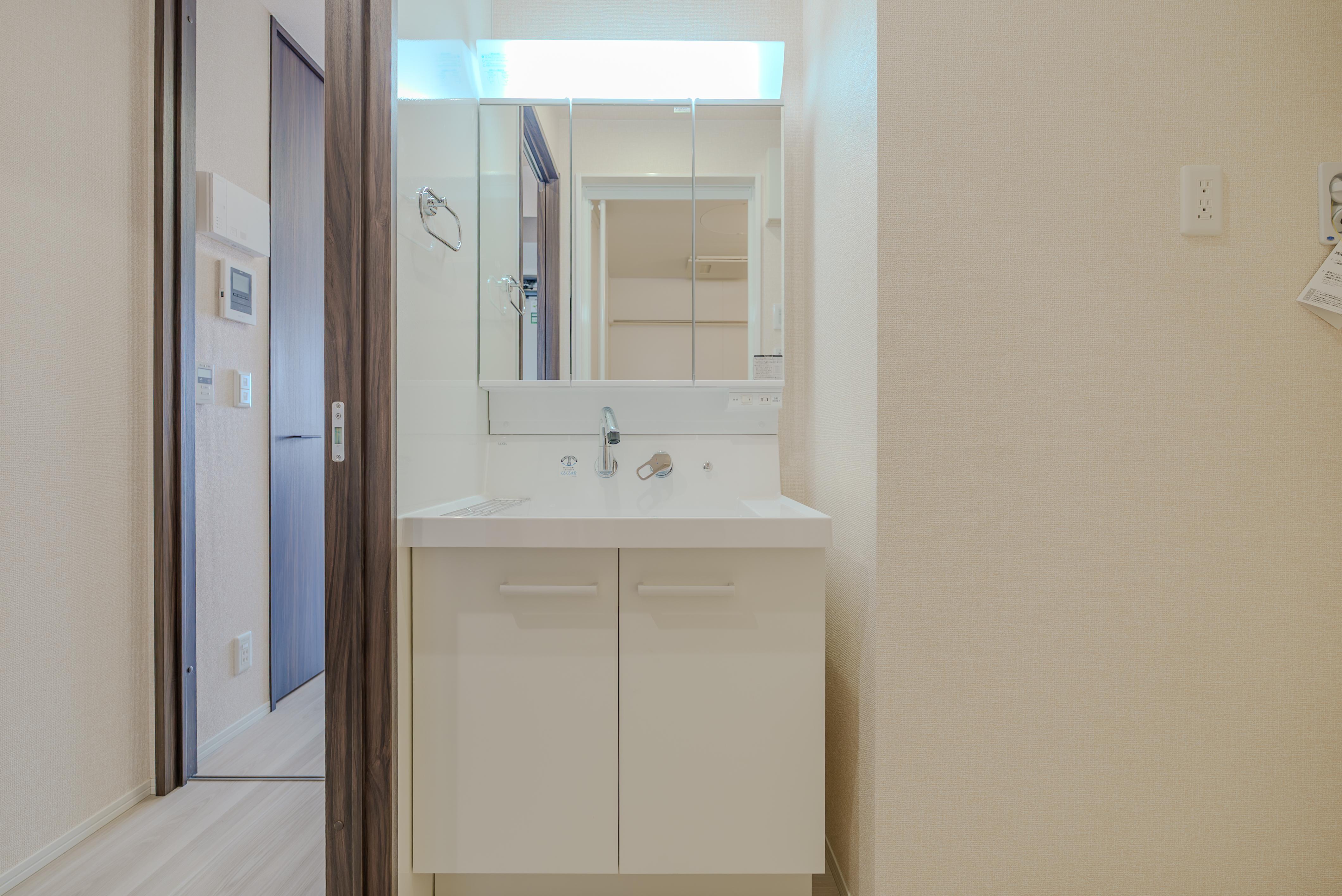 ★D-room★太陽光発電ZEH-M★インターネット無料★新築★レスア柏崎Ⅲ