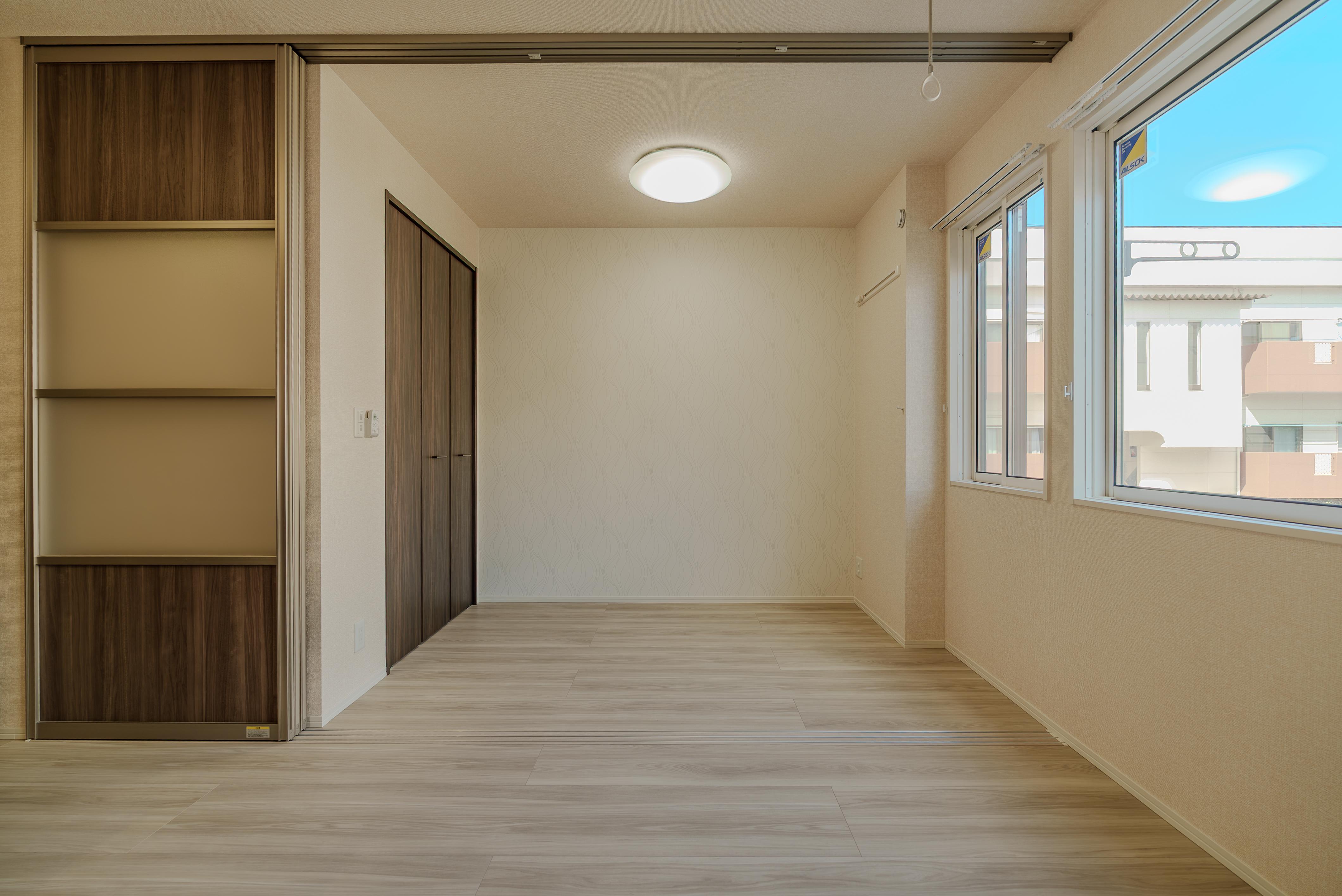 ★D-room★太陽光発電ZEH-M★インターネット無料★新築★レスア柏崎Ⅲ