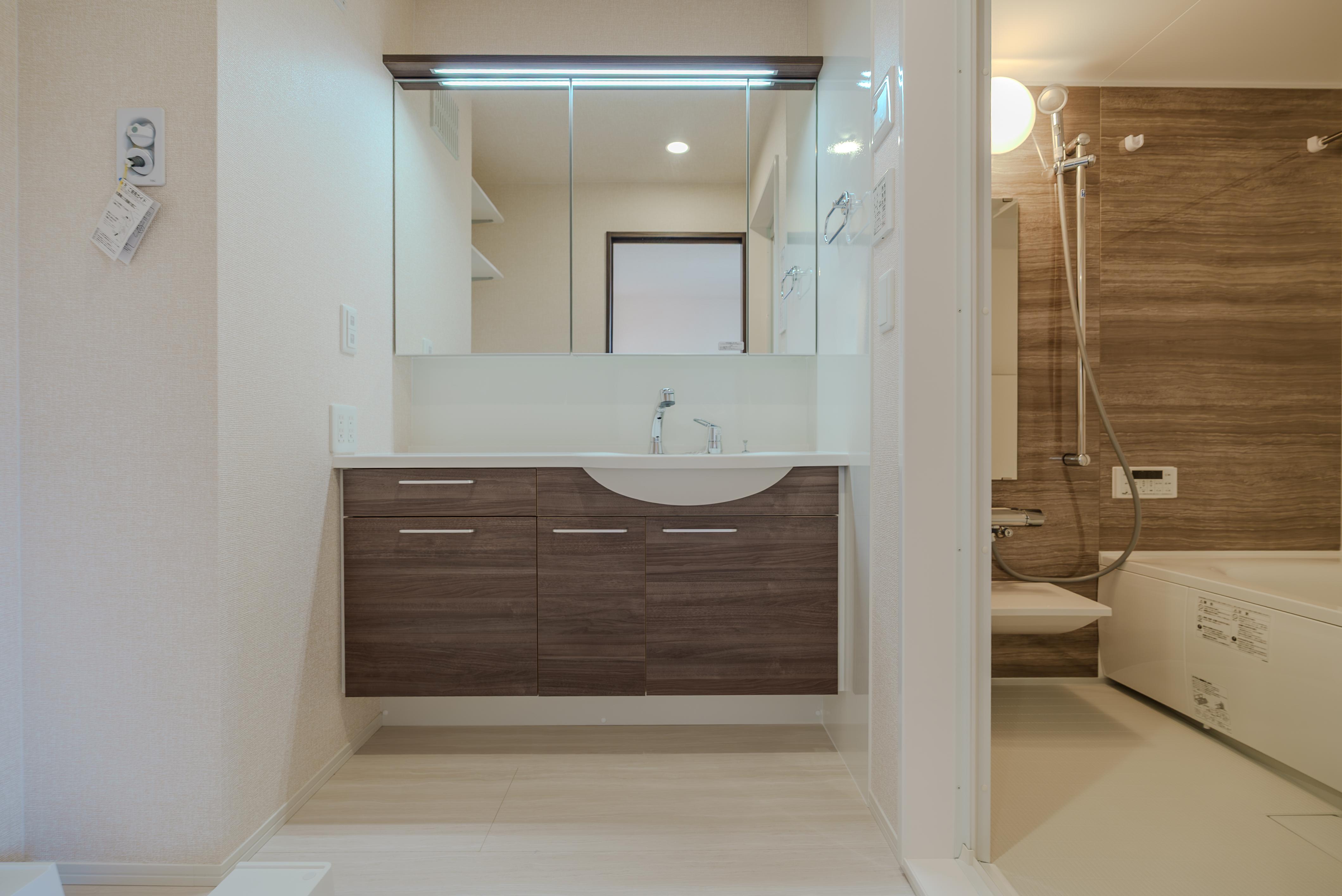 ★D-room★太陽光発電ZEH-M★インターネット無料★新築★レスア柏崎Ⅲ