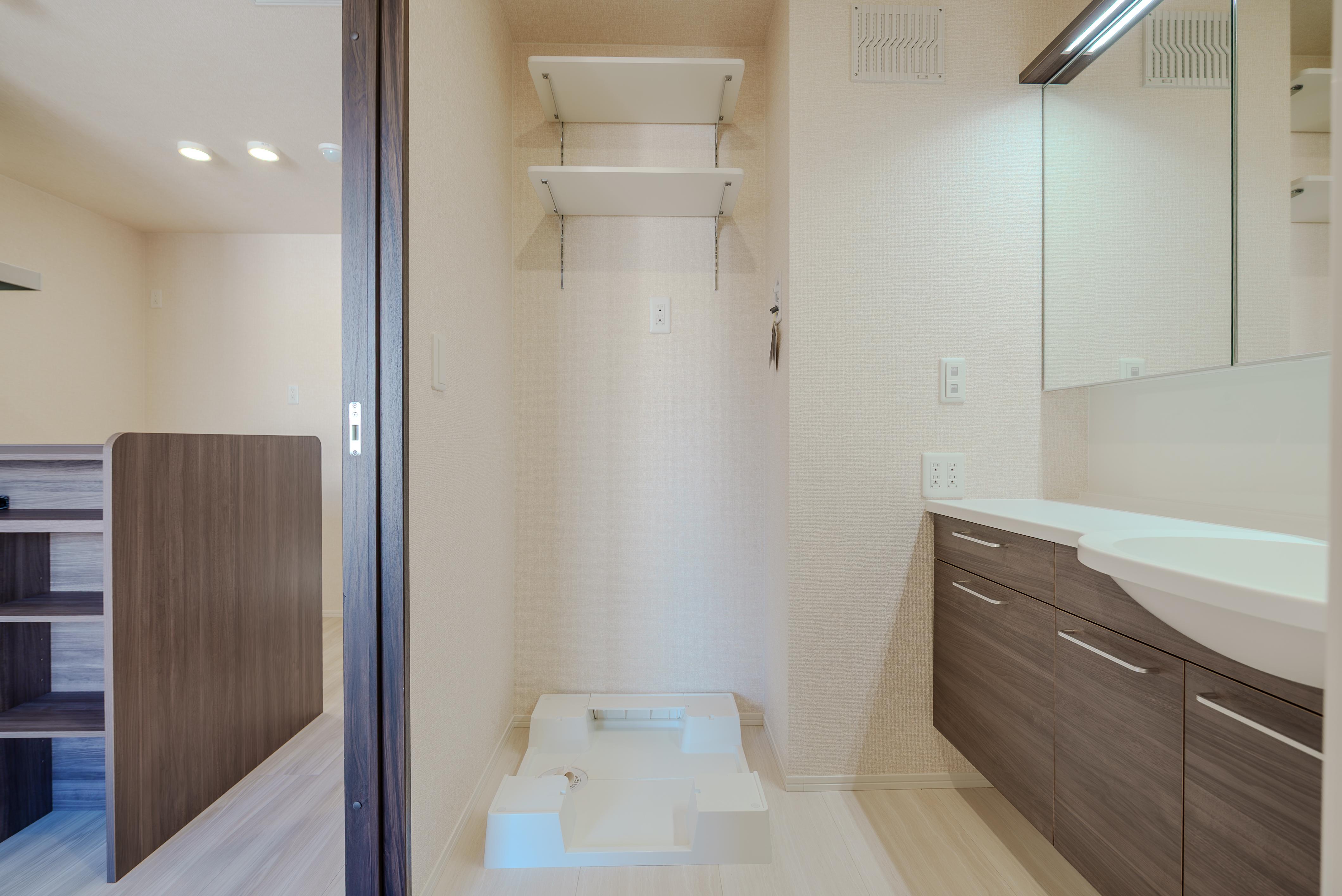 ★D-room★太陽光発電ZEH-M★インターネット無料★新築★レスア柏崎Ⅲ