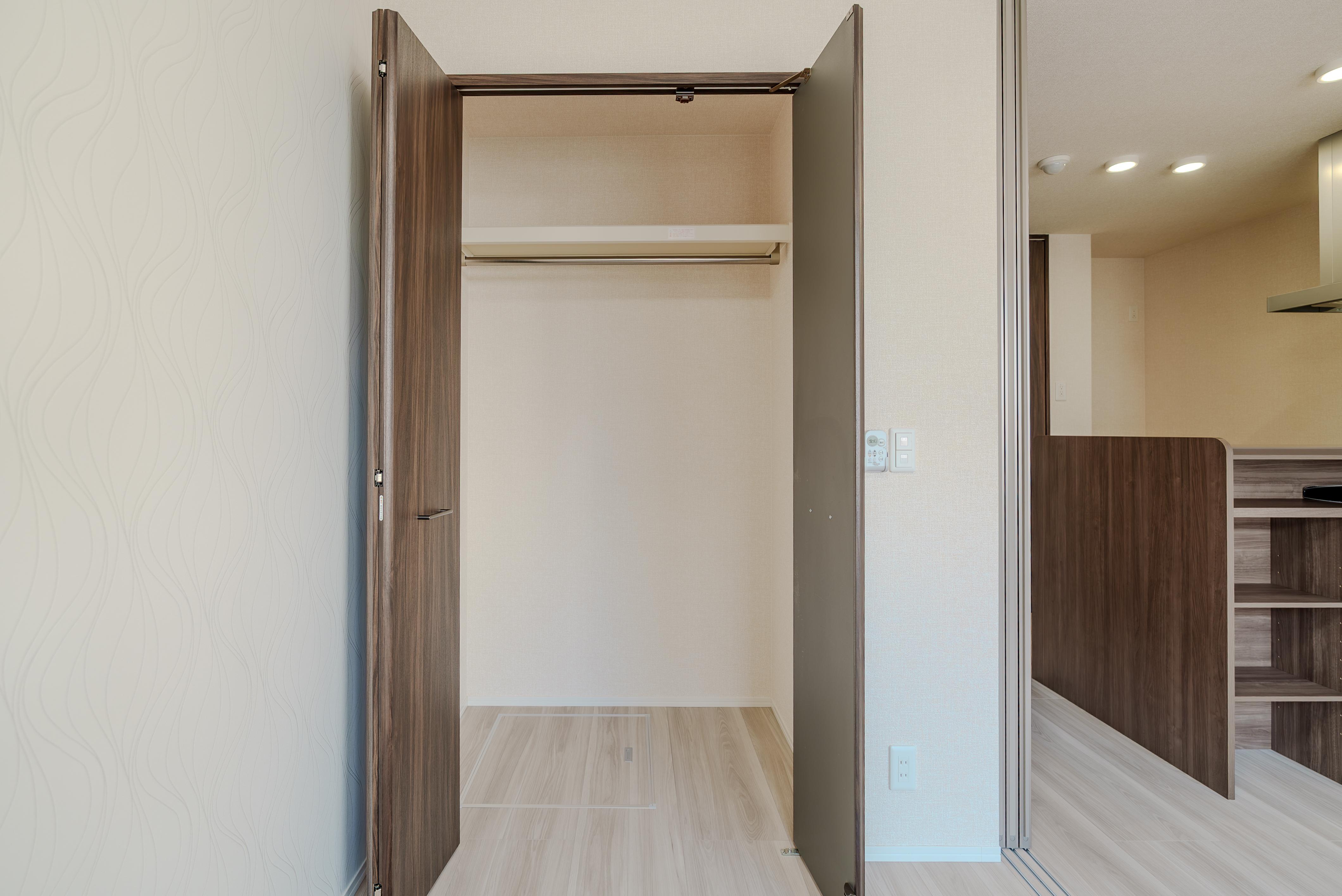 ★D-room★太陽光発電ZEH-M★インターネット無料★新築★レスア柏崎Ⅲ