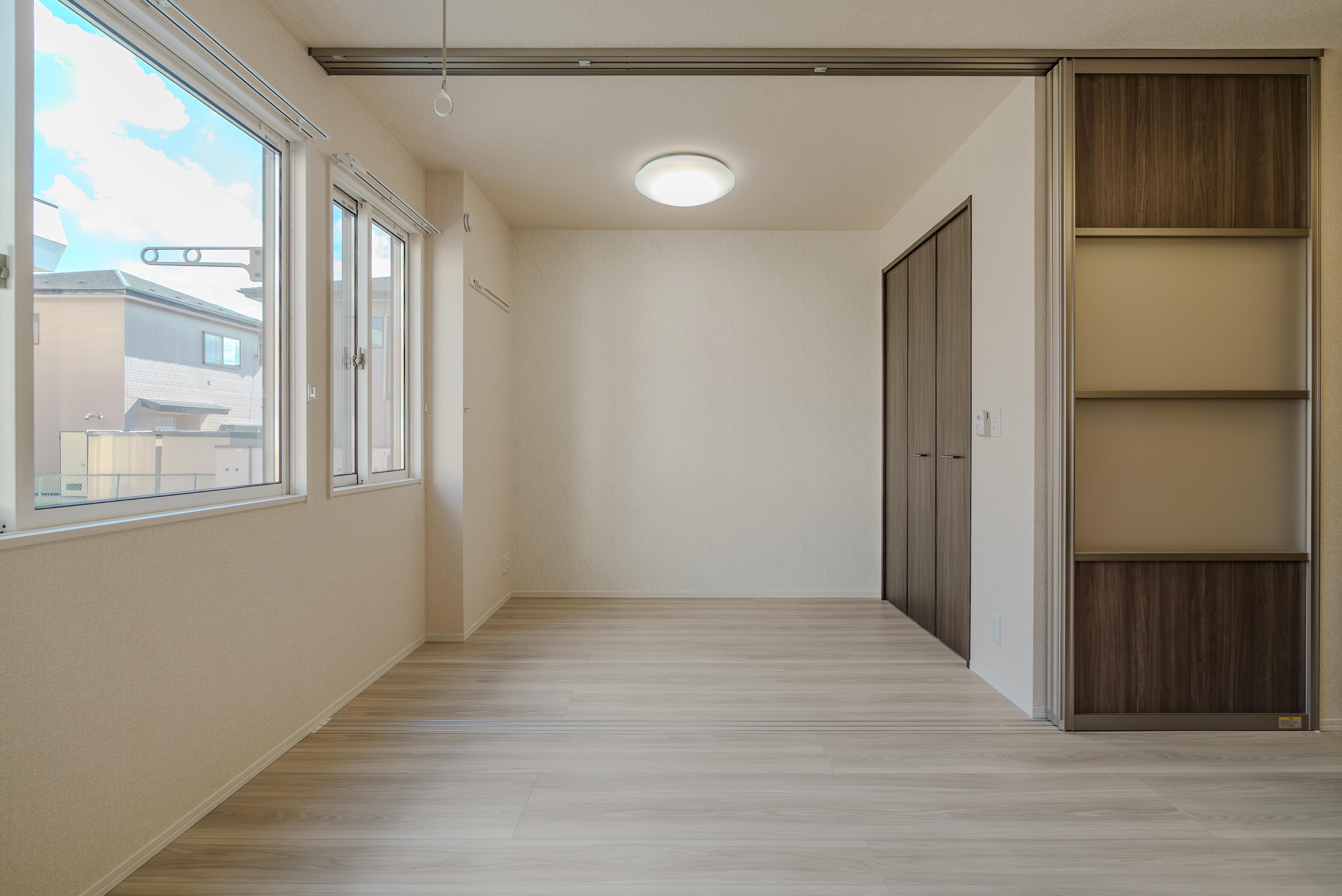 ★D-room★太陽光発電ZEH-M★インターネット無料★新築★レスア柏崎Ⅲ