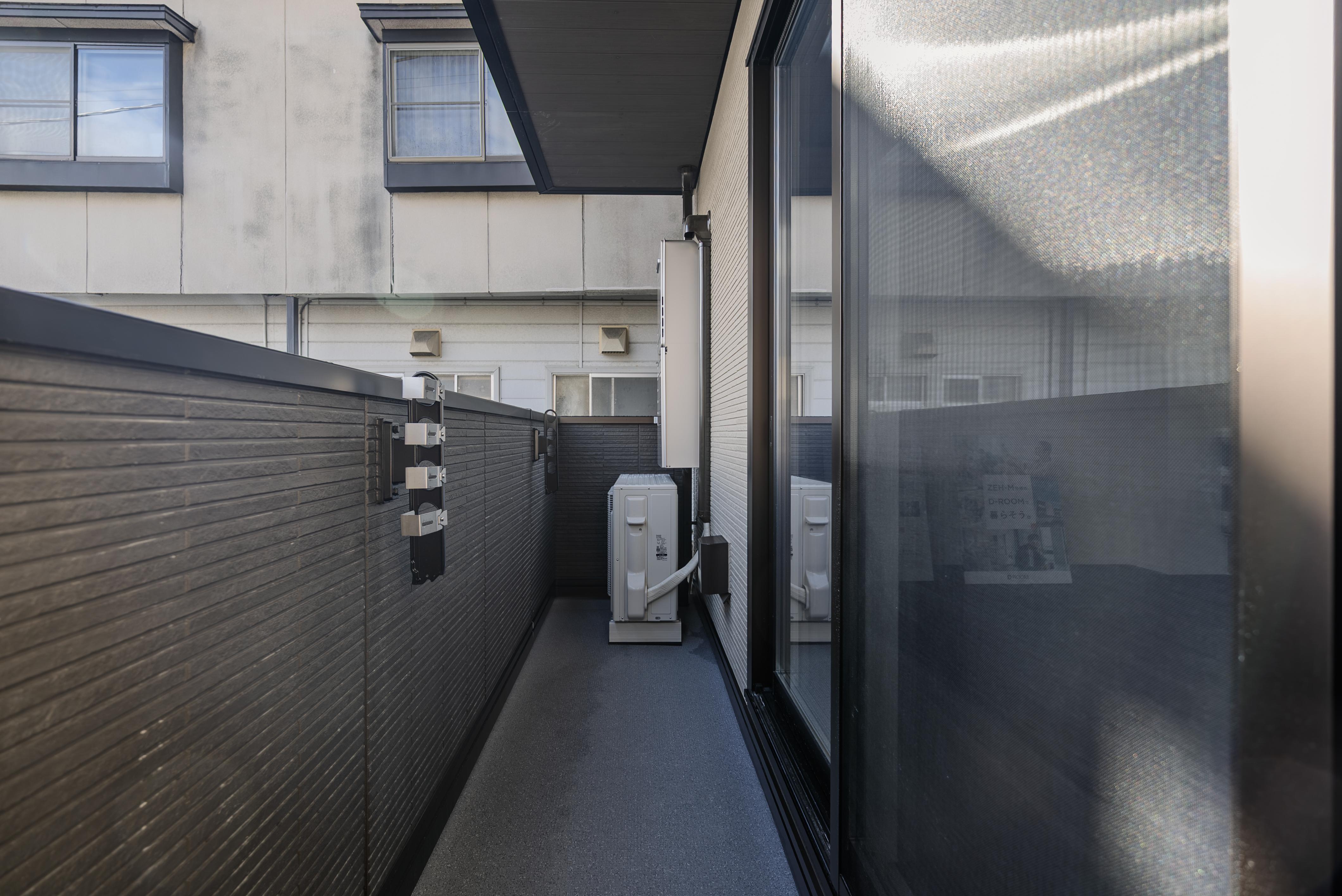 ★D-room★太陽光発電ZEH-M★インターネット無料★新築★レスア柏崎Ⅰ