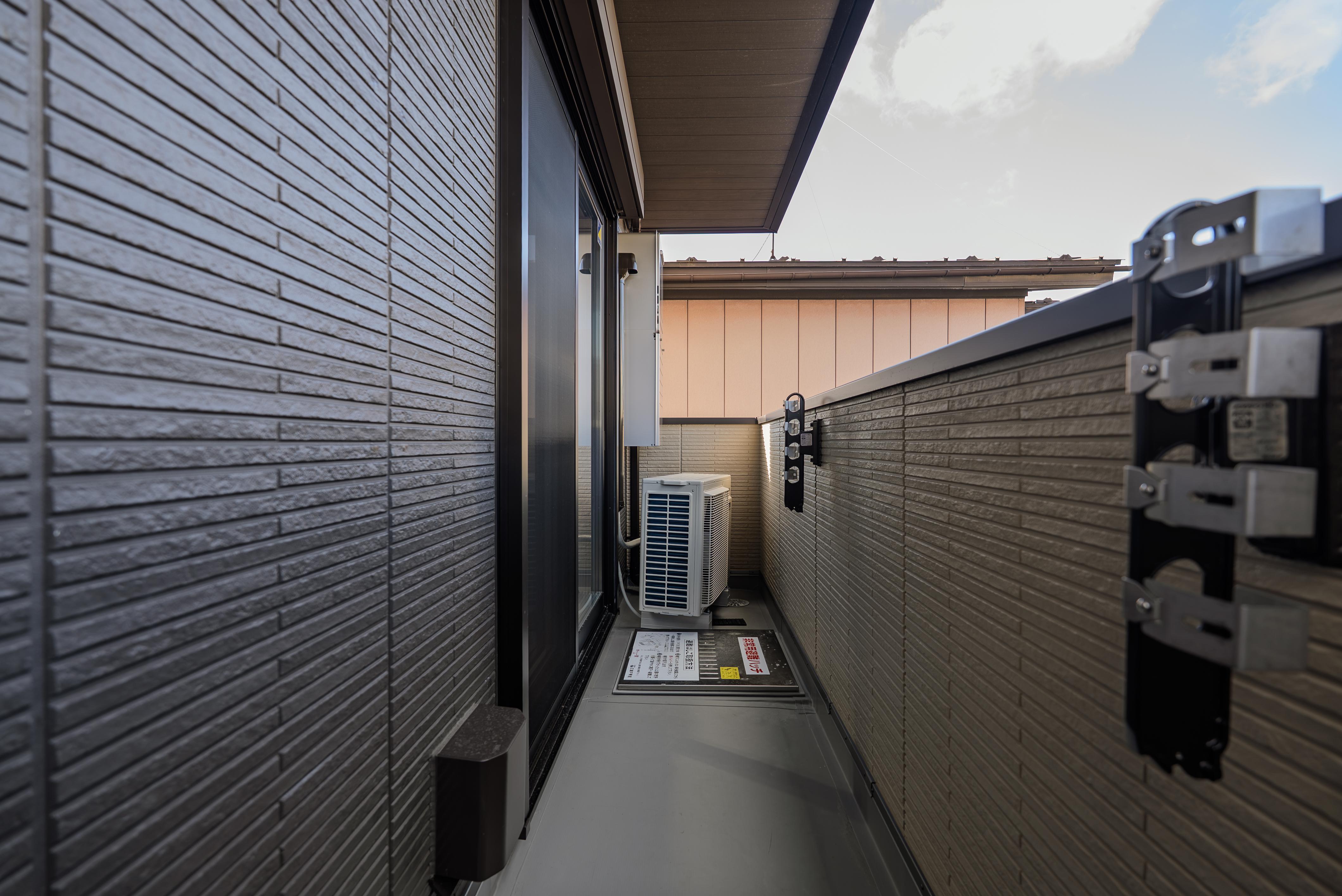 ★D-room★太陽光発電ZEH-M★インターネット無料★新築★レスア柏崎Ⅰ