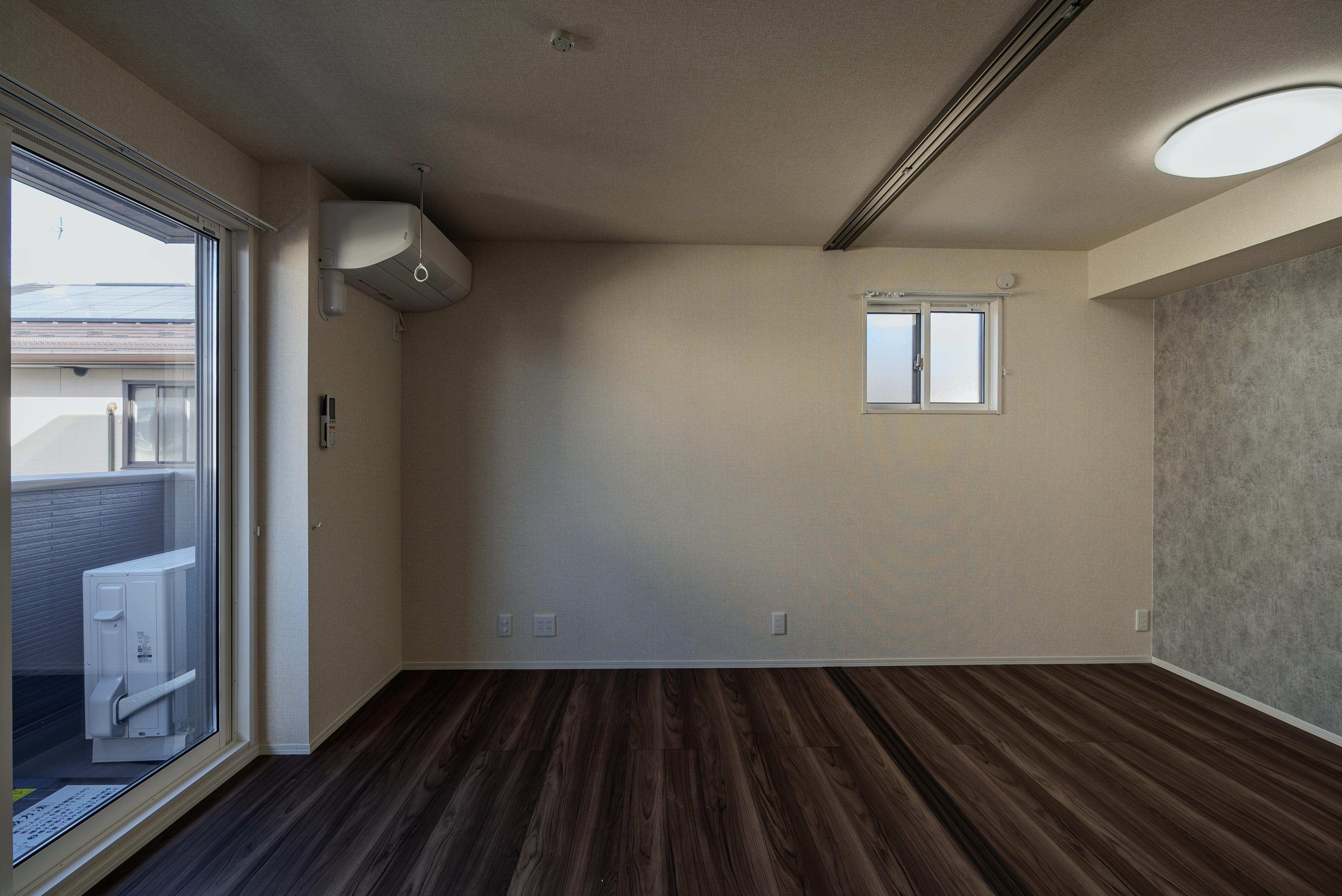 ★D-room★太陽光発電ZEH-M★インターネット無料★新築★レスア柏崎Ⅰ