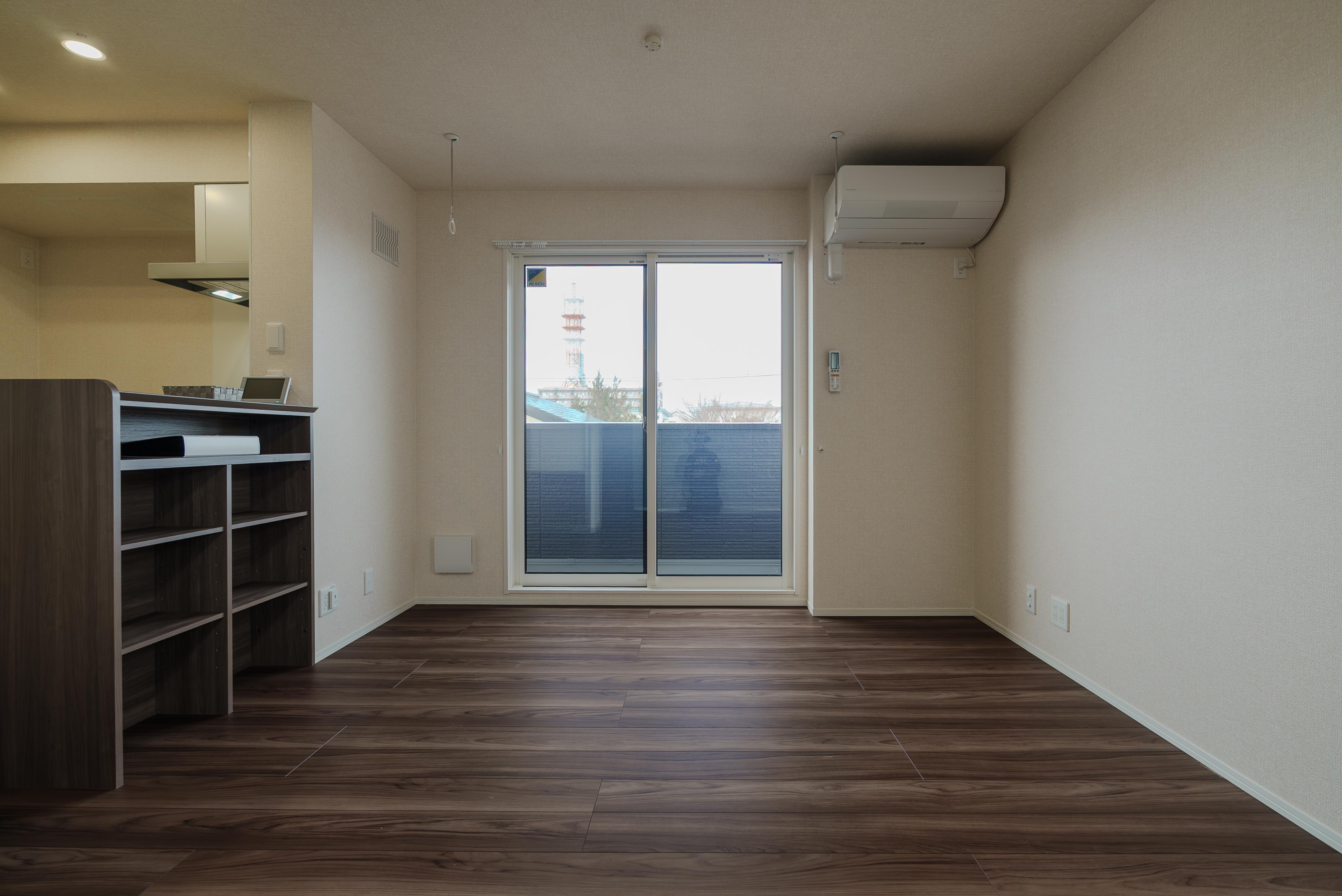 ★D-room★太陽光発電ZEH-M★インターネット無料★新築★レスア柏崎Ⅰ