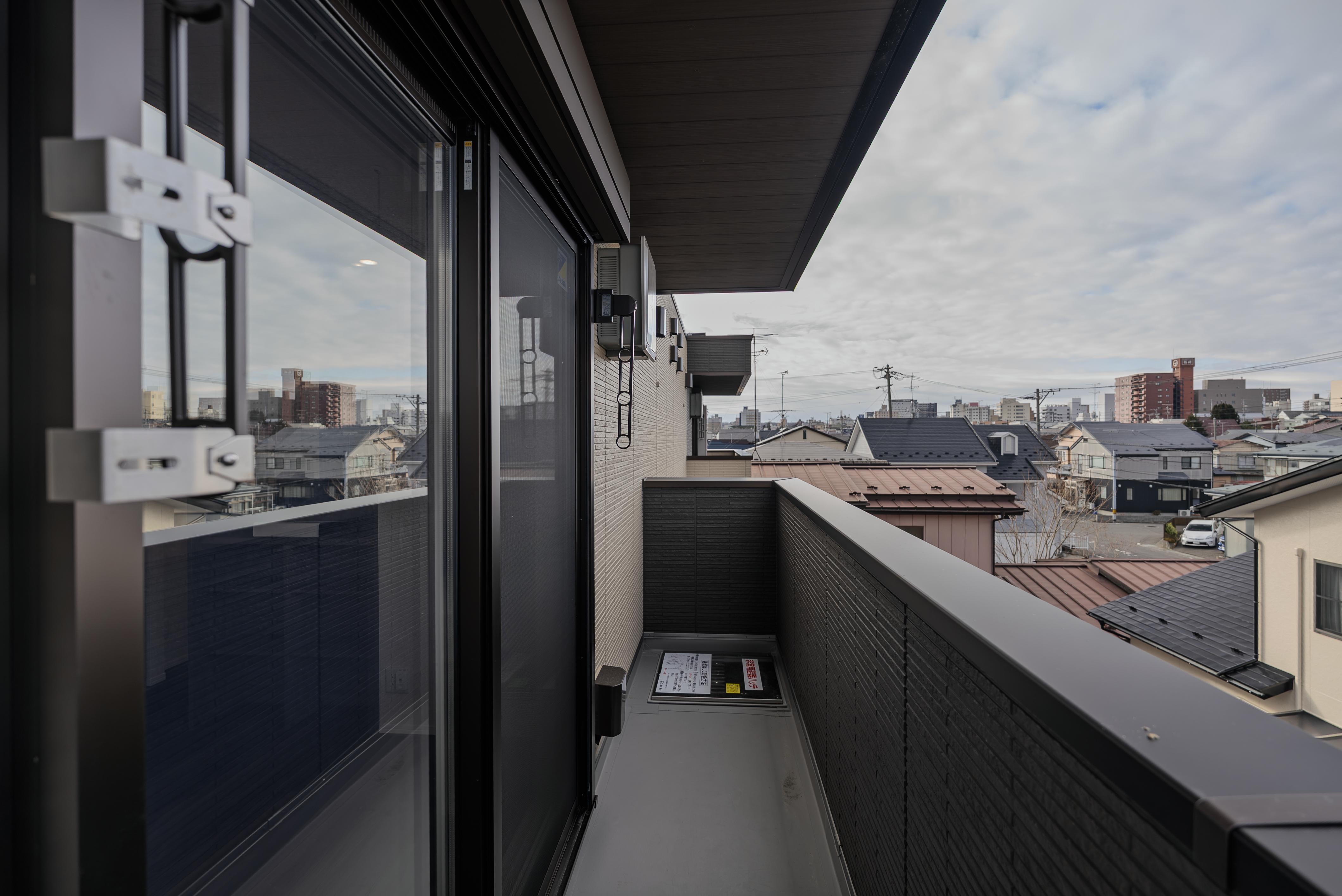 ★D-room★太陽光発電ZEH-M★インターネット無料★新築★レスア柏崎Ⅰ