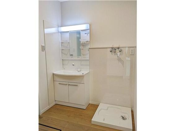 ☆スタイリッシュなシャワールームタイプ☆サステナ中居林